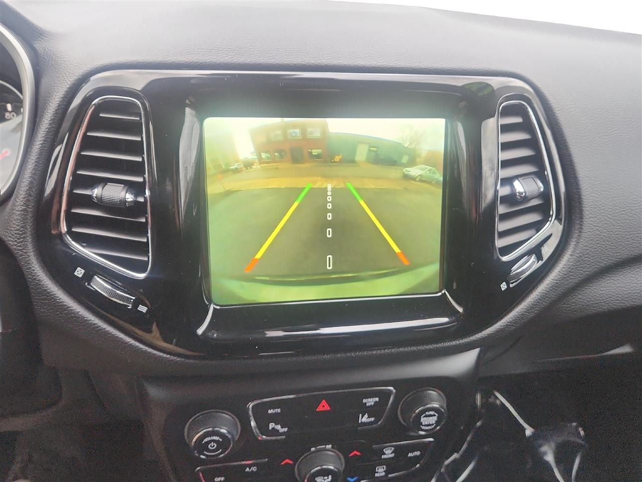 Jeep Compass photo 17