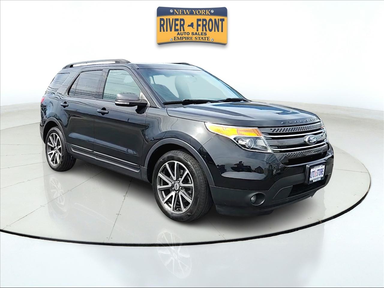 2015 Ford Explorer FWD 4dr XLT