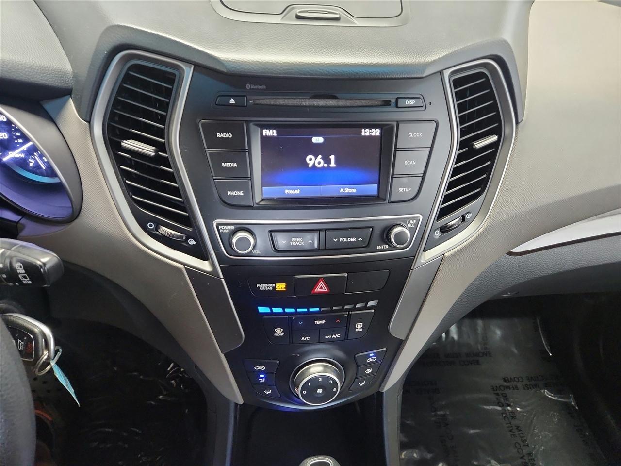 Hyundai Santa Fe Sport photo 15