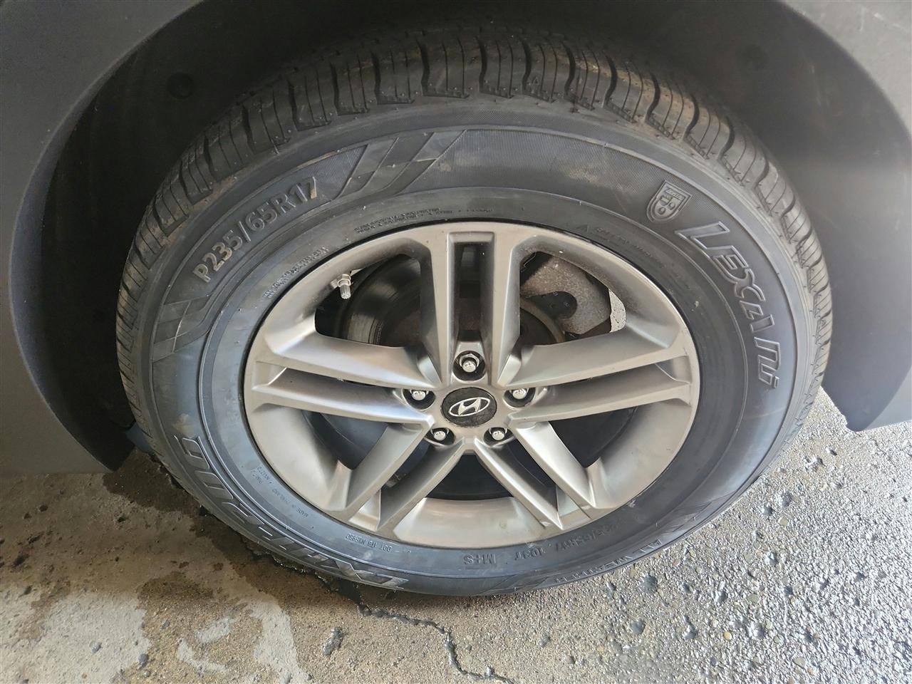 Hyundai Santa Fe Sport photo 25