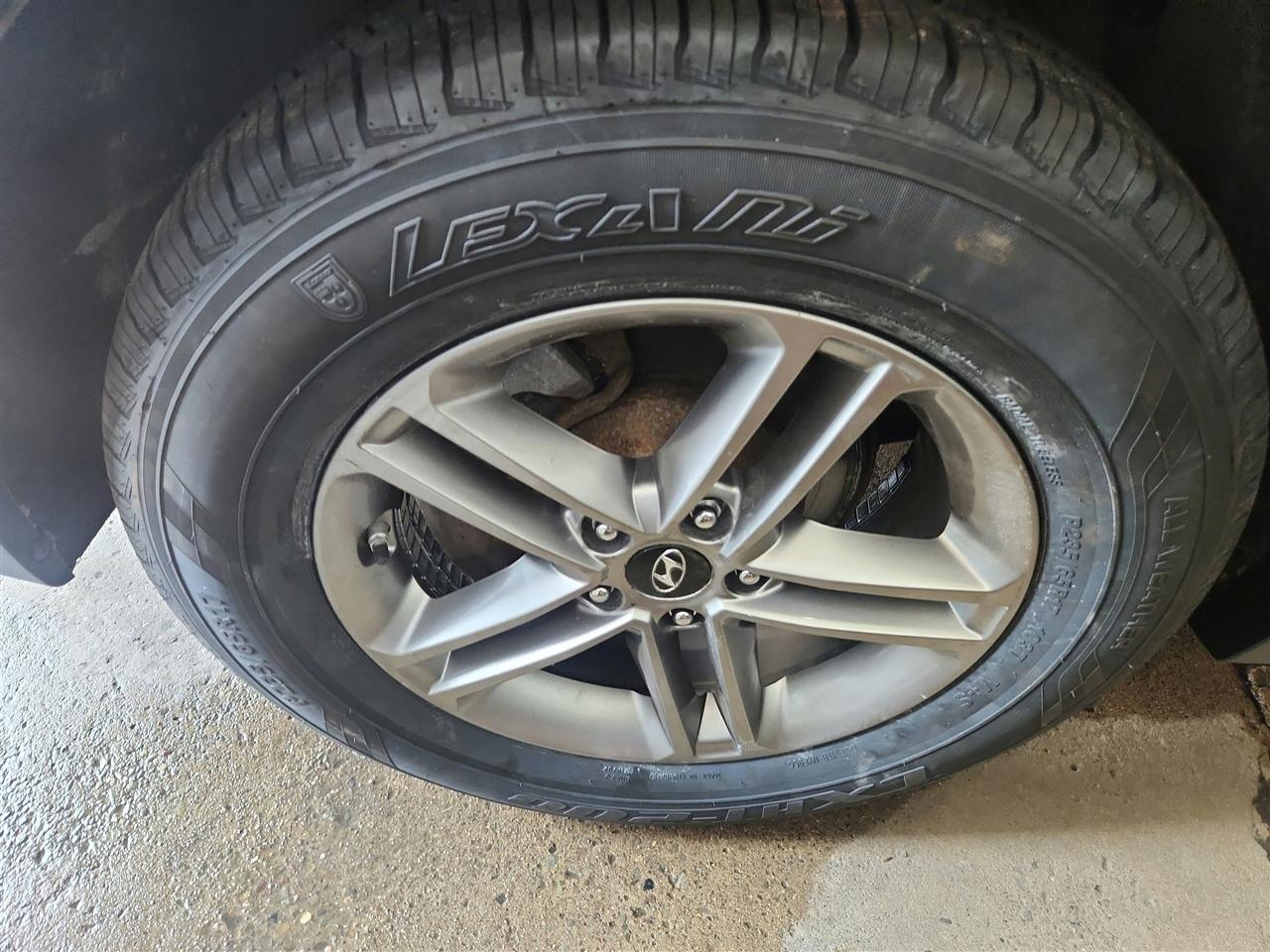 Hyundai Santa Fe Sport photo 27
