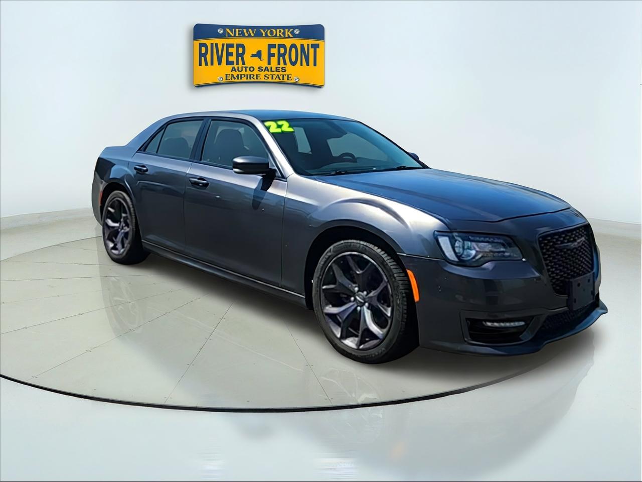 2022 Chrysler 300 Touring L RWD