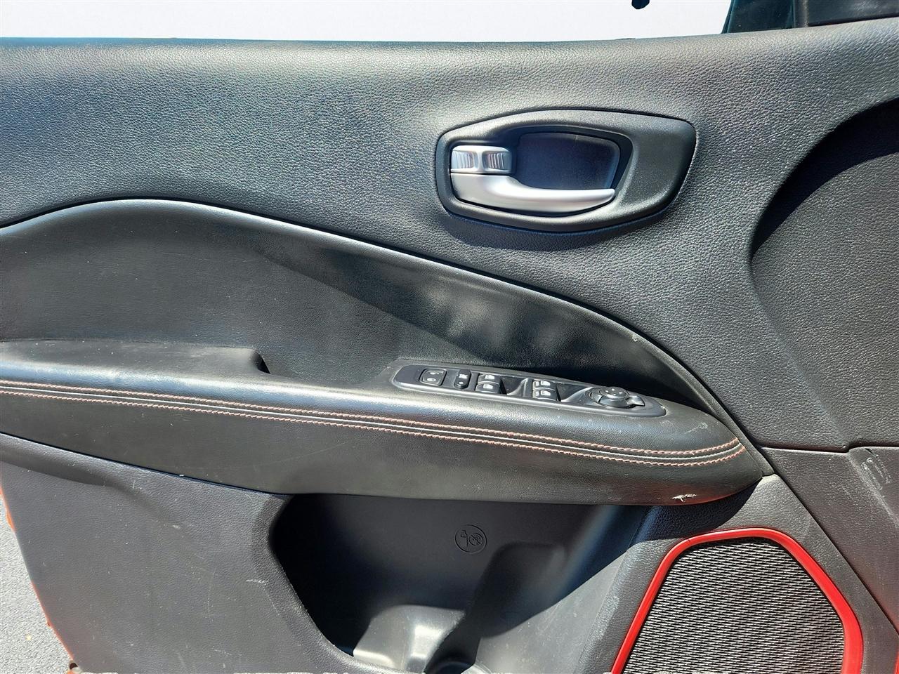 Jeep Compass photo 22
