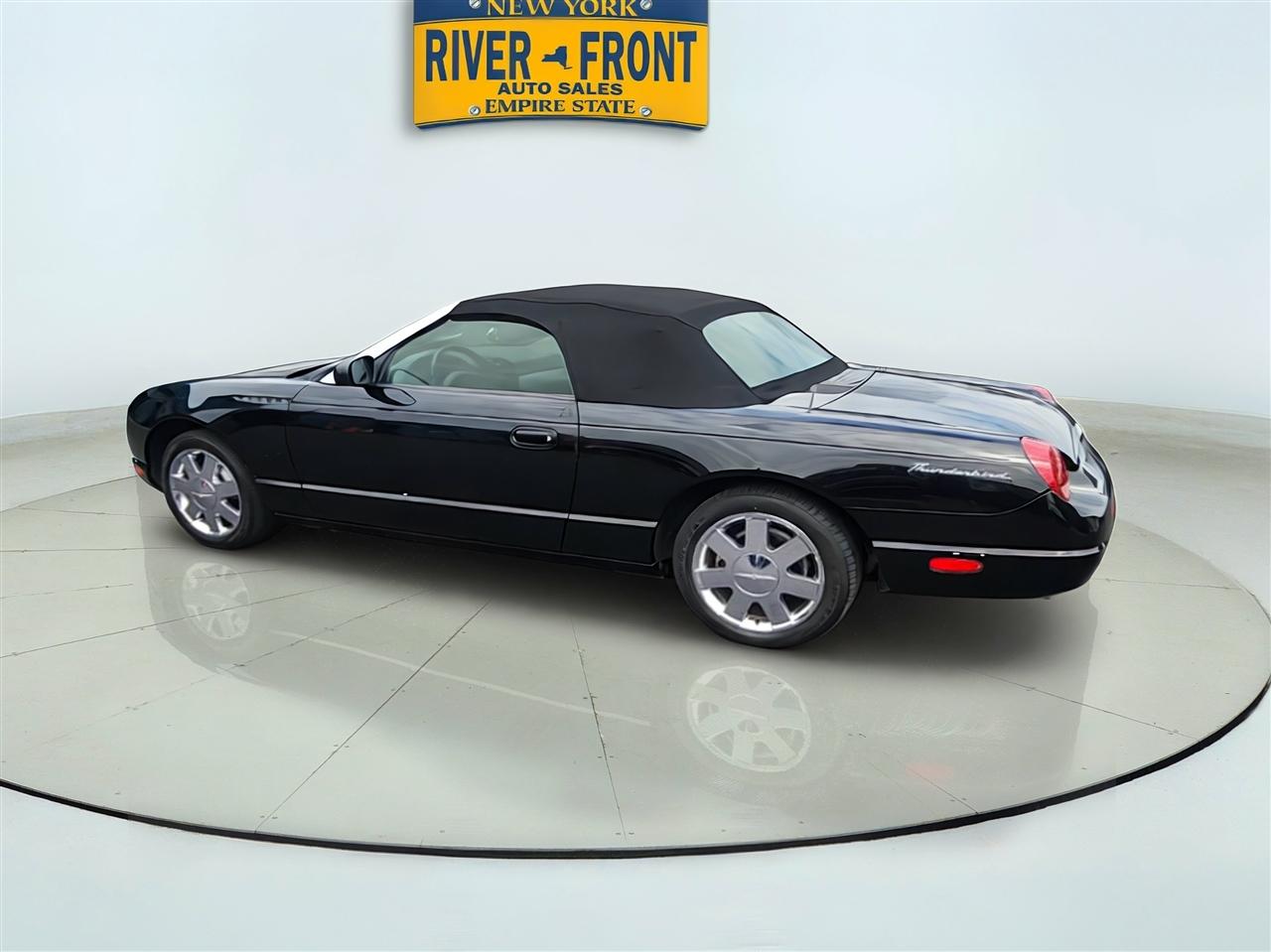 Ford Thunderbird photo 6