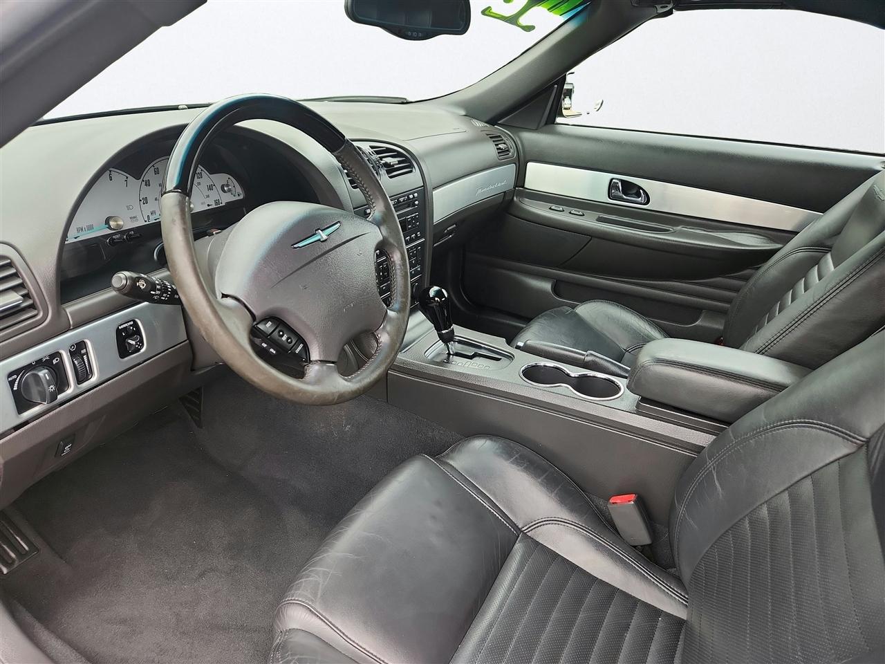 Ford Thunderbird photo 9