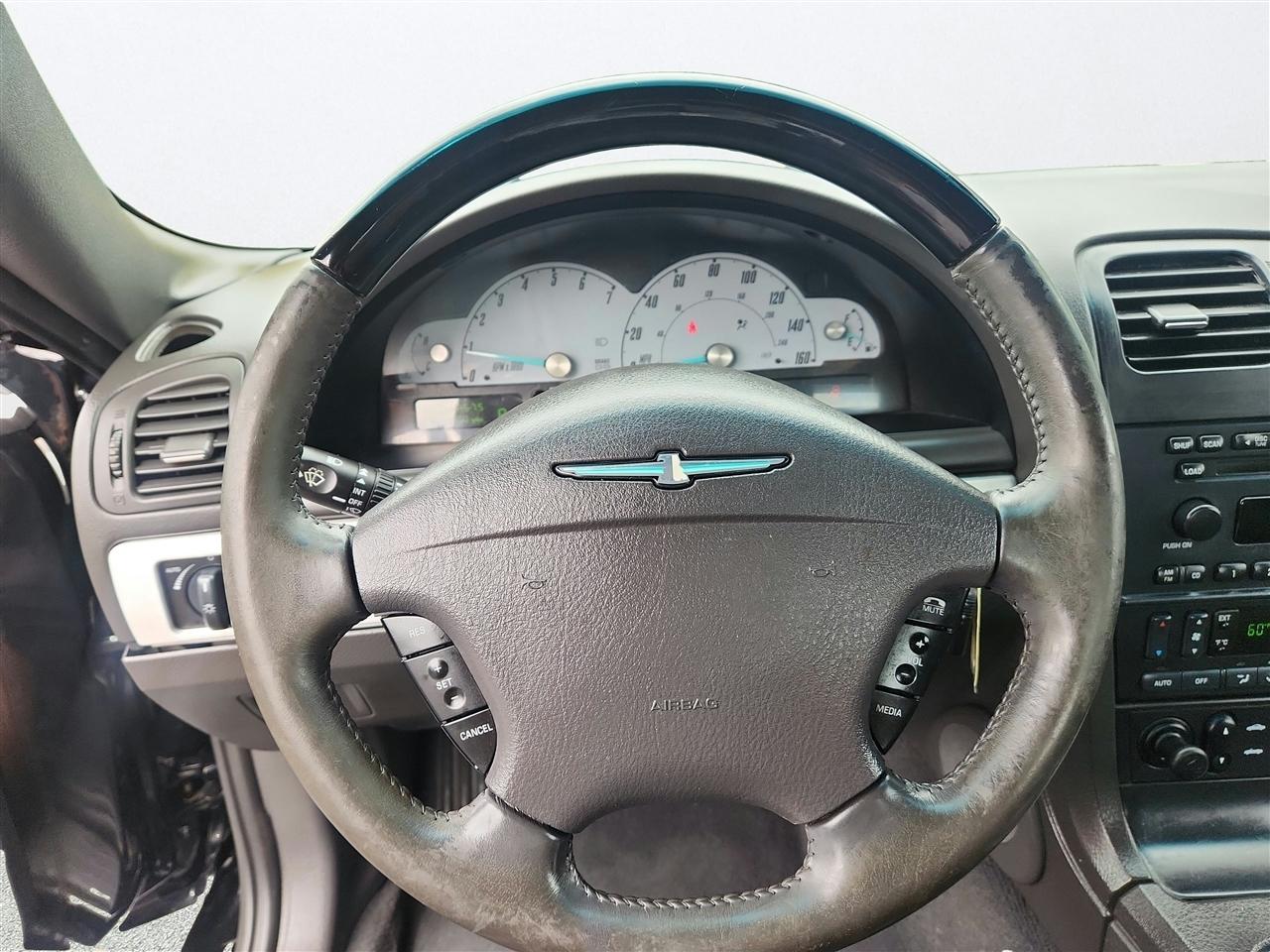 Ford Thunderbird photo 12