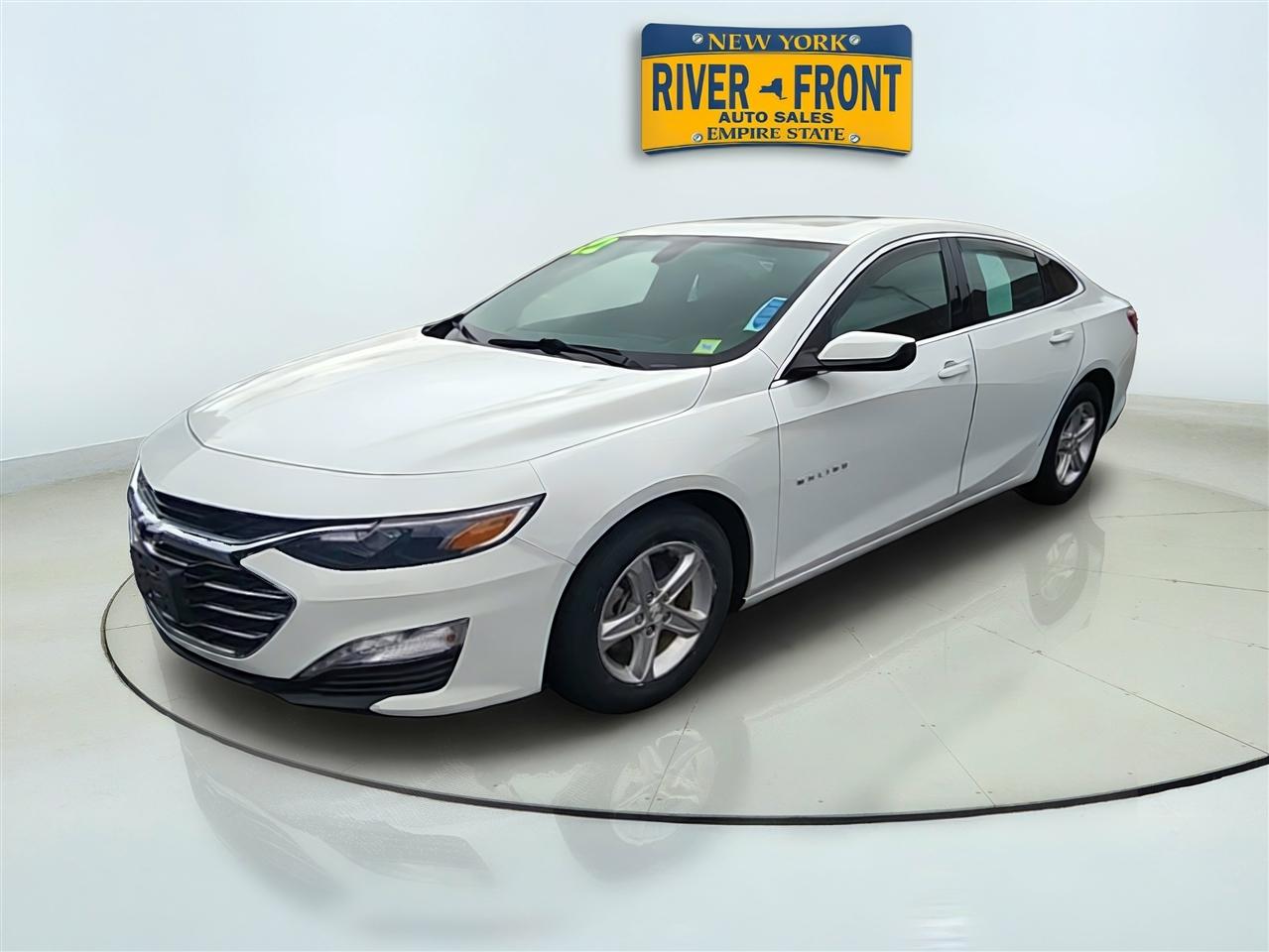Chevrolet Malibu photo 4