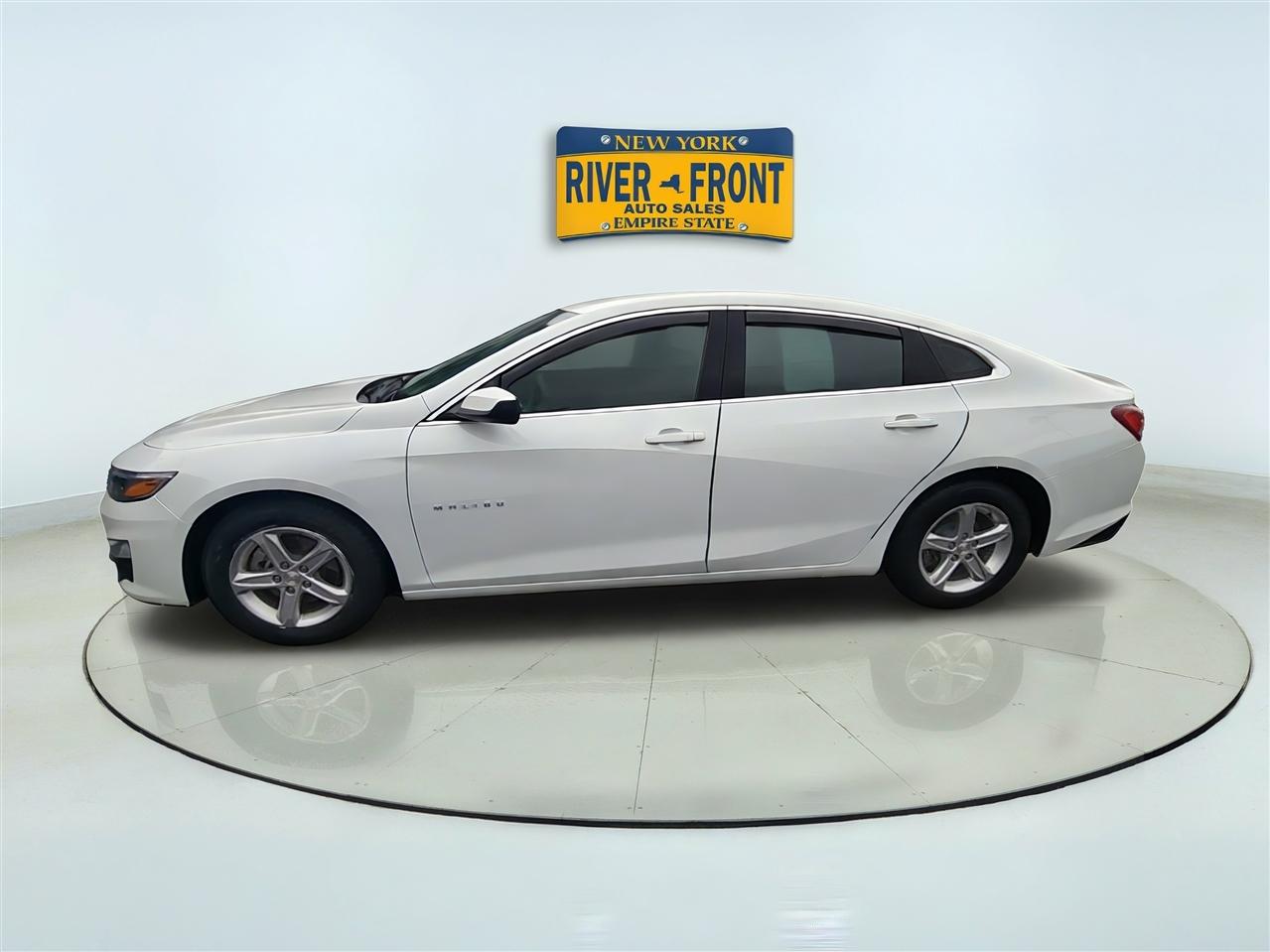 Chevrolet Malibu photo 5