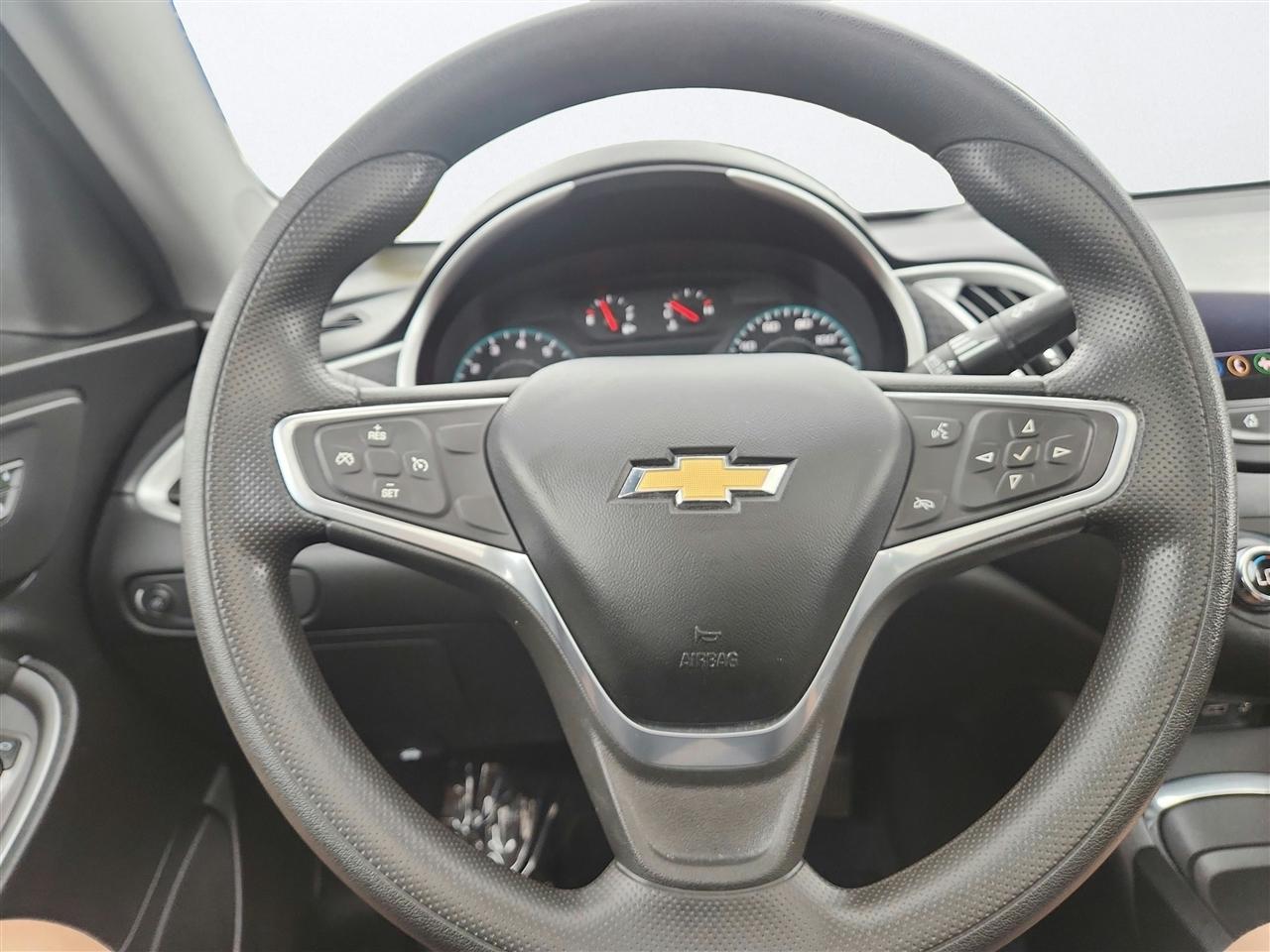 Chevrolet Malibu photo 17