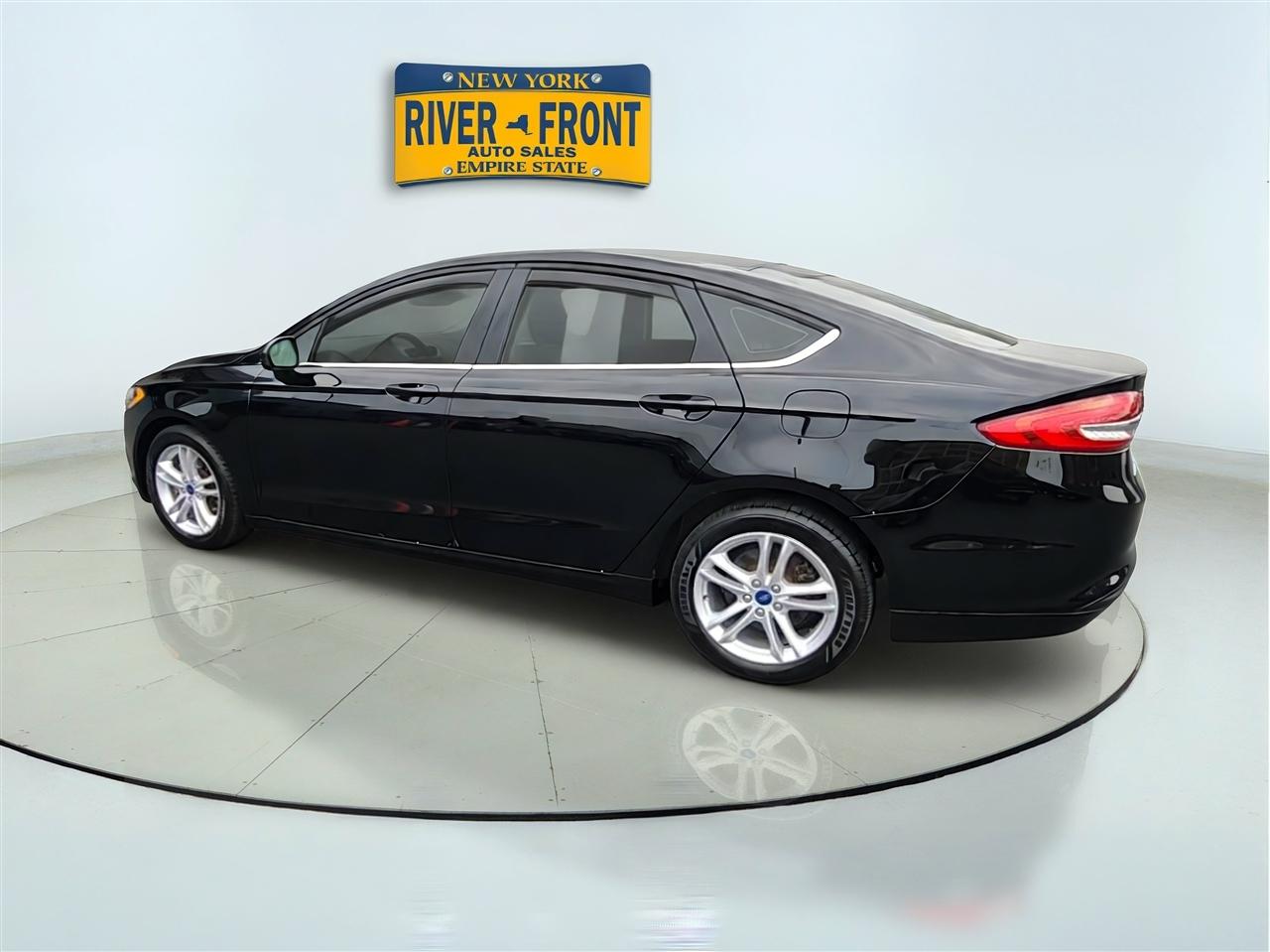 Ford Fusion photo 5