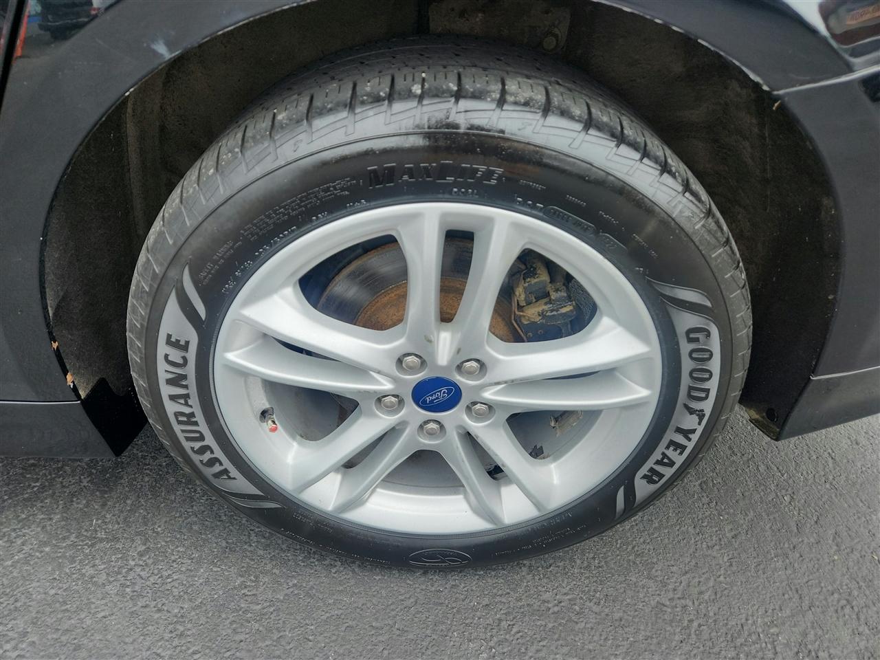 Ford Fusion photo 11