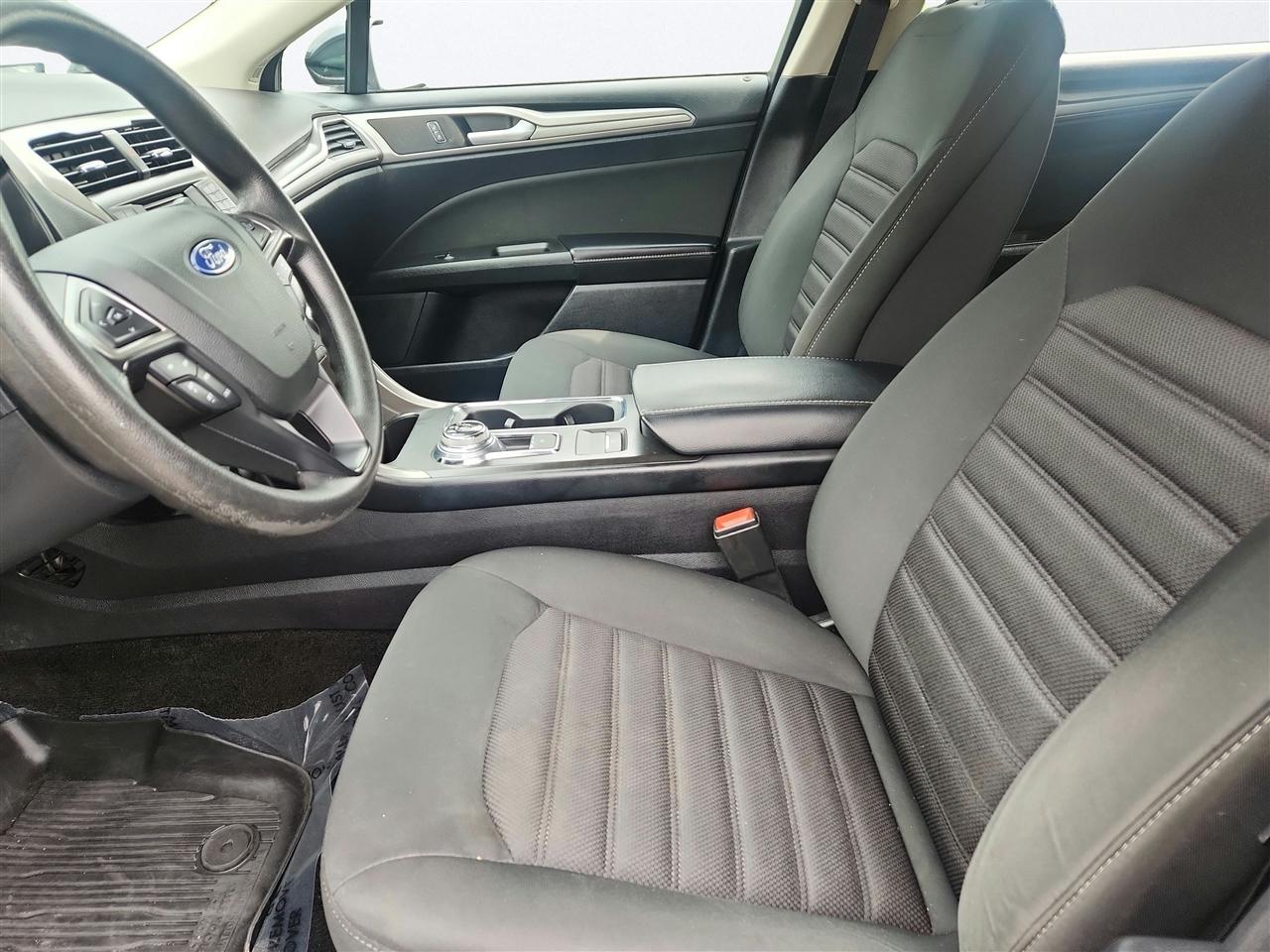 Ford Fusion photo 14