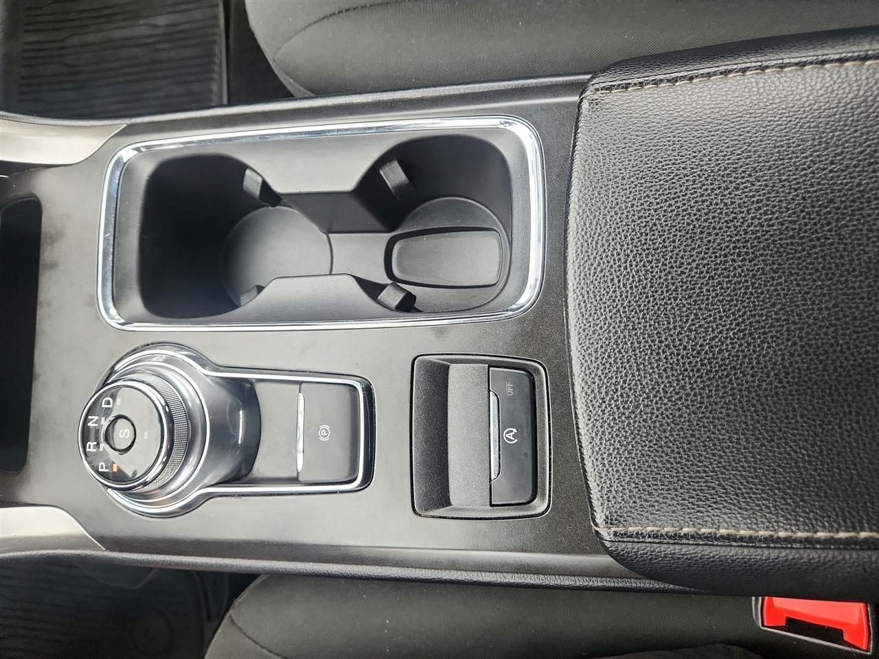 Ford Fusion photo 17