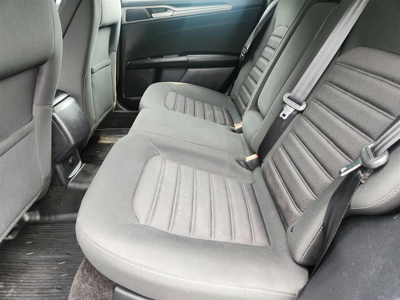 Ford Fusion photo 22