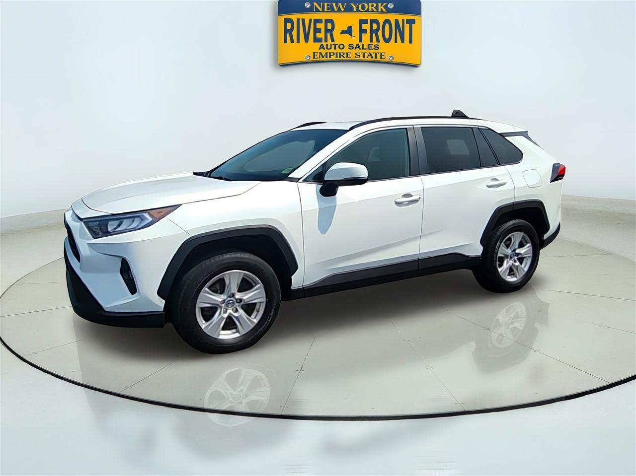 Toyota RAV4 photo 3