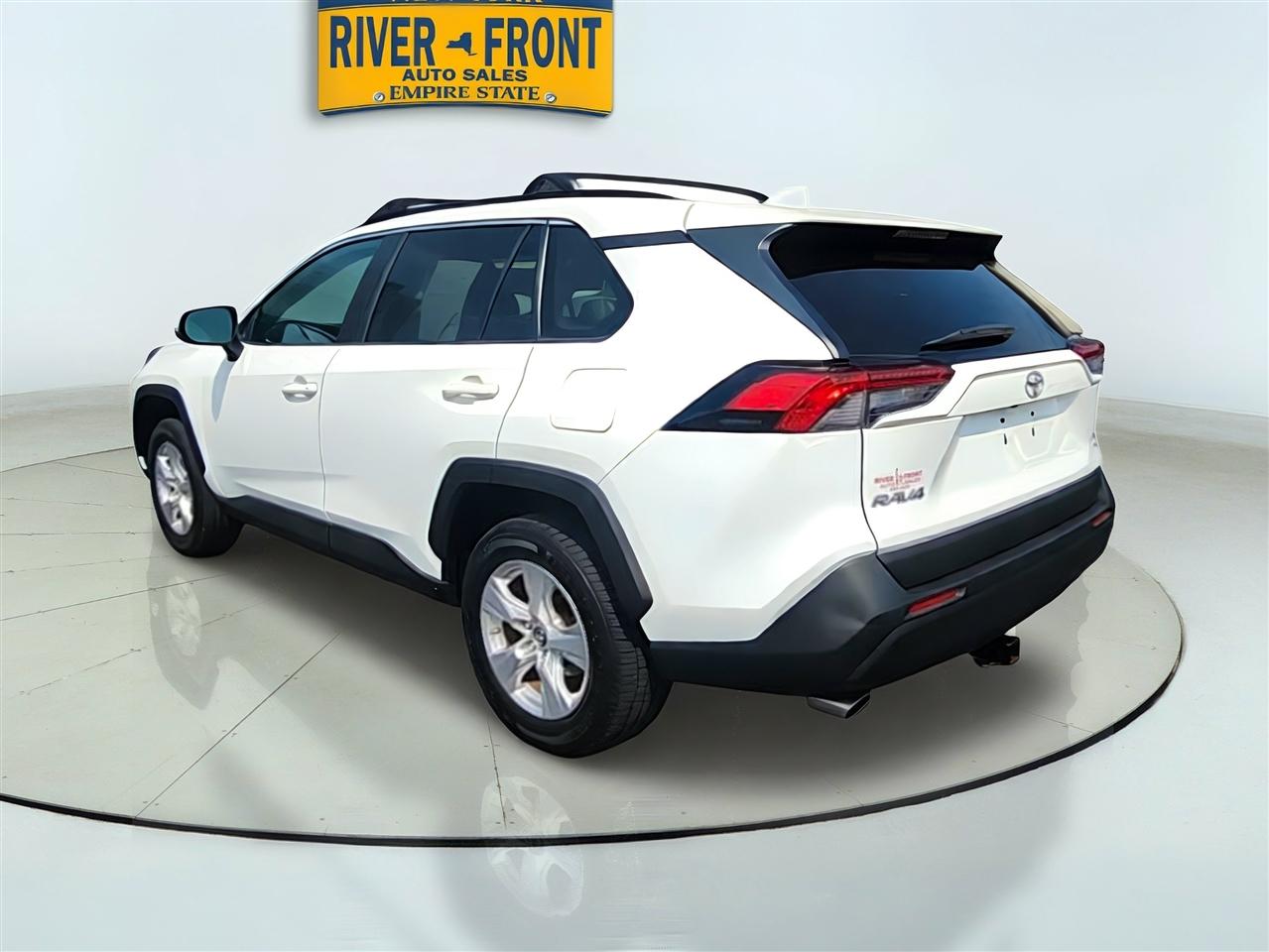 Toyota RAV4 photo 5