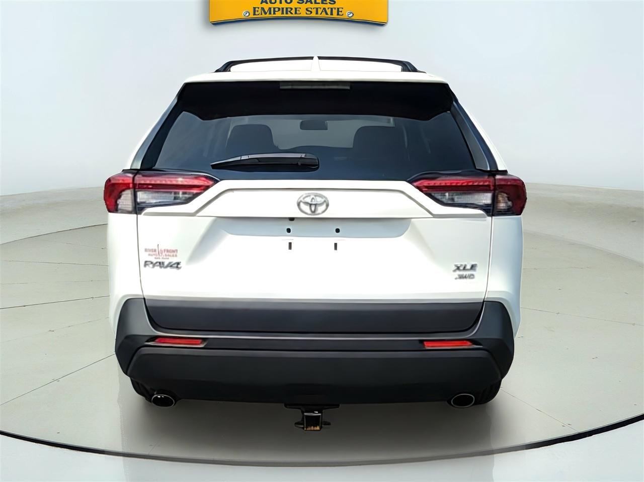 Toyota RAV4 photo 6