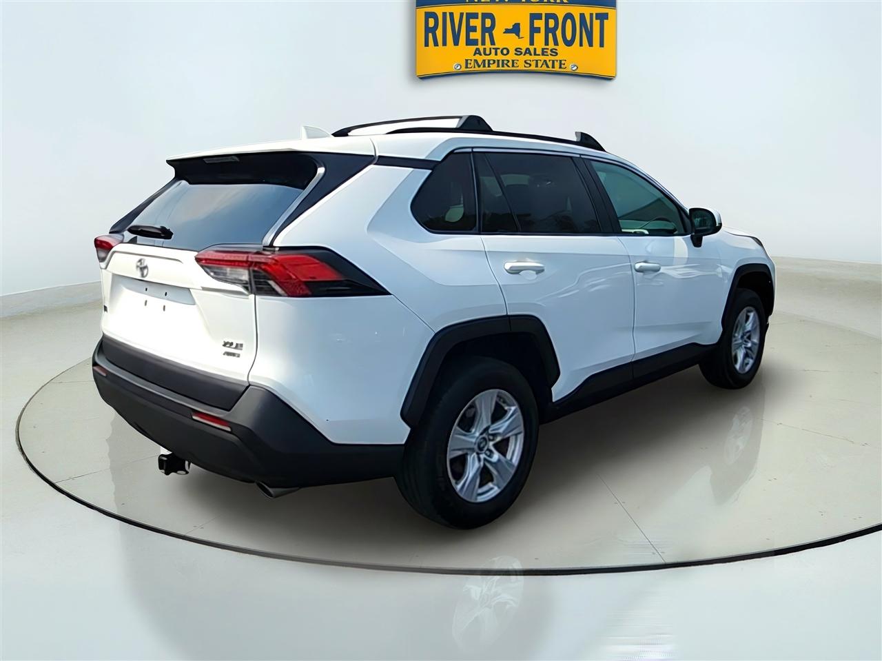 Toyota RAV4 photo 7