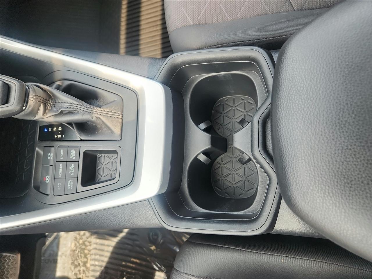 Toyota RAV4 photo 14