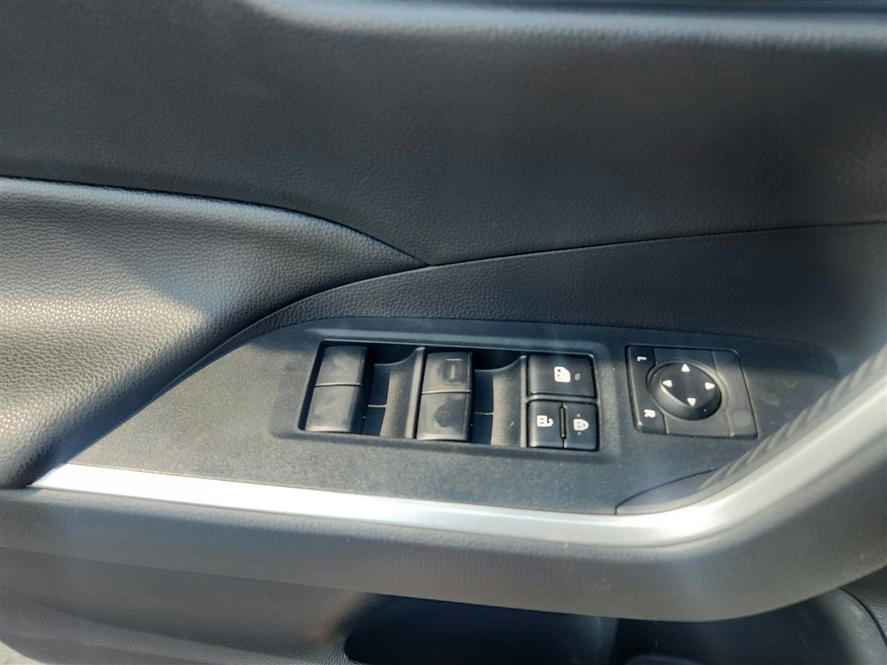 Toyota RAV4 photo 17