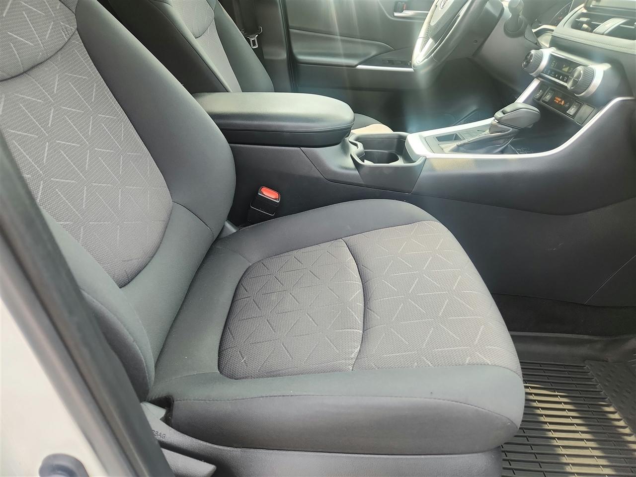 Toyota RAV4 photo 21
