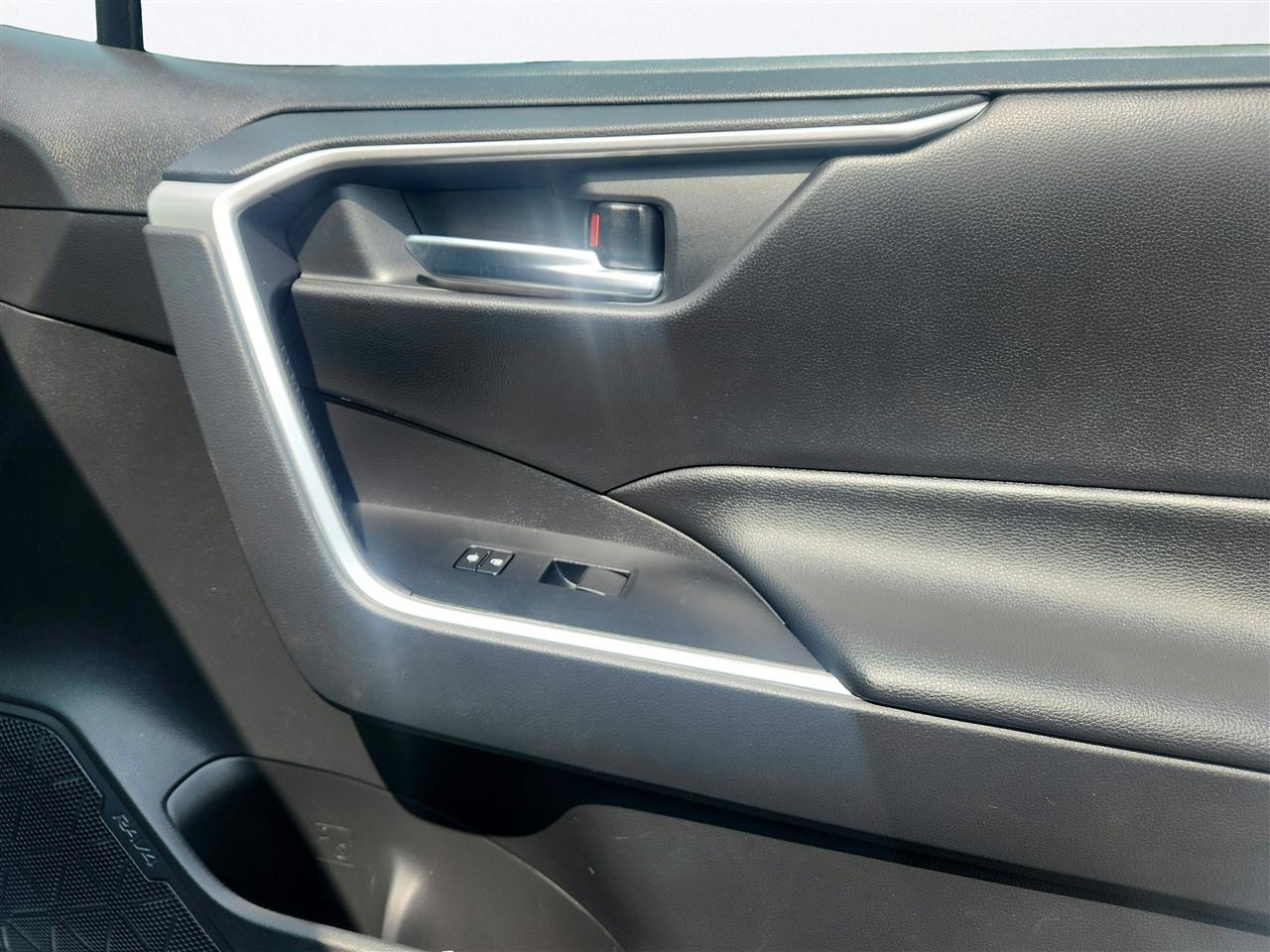 Toyota RAV4 photo 22