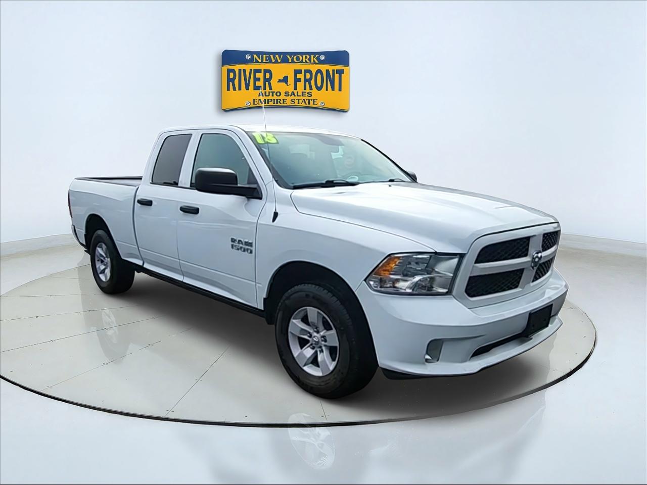 2018 RAM 1500 Express 4x4 Quad Cab 6'4" Box