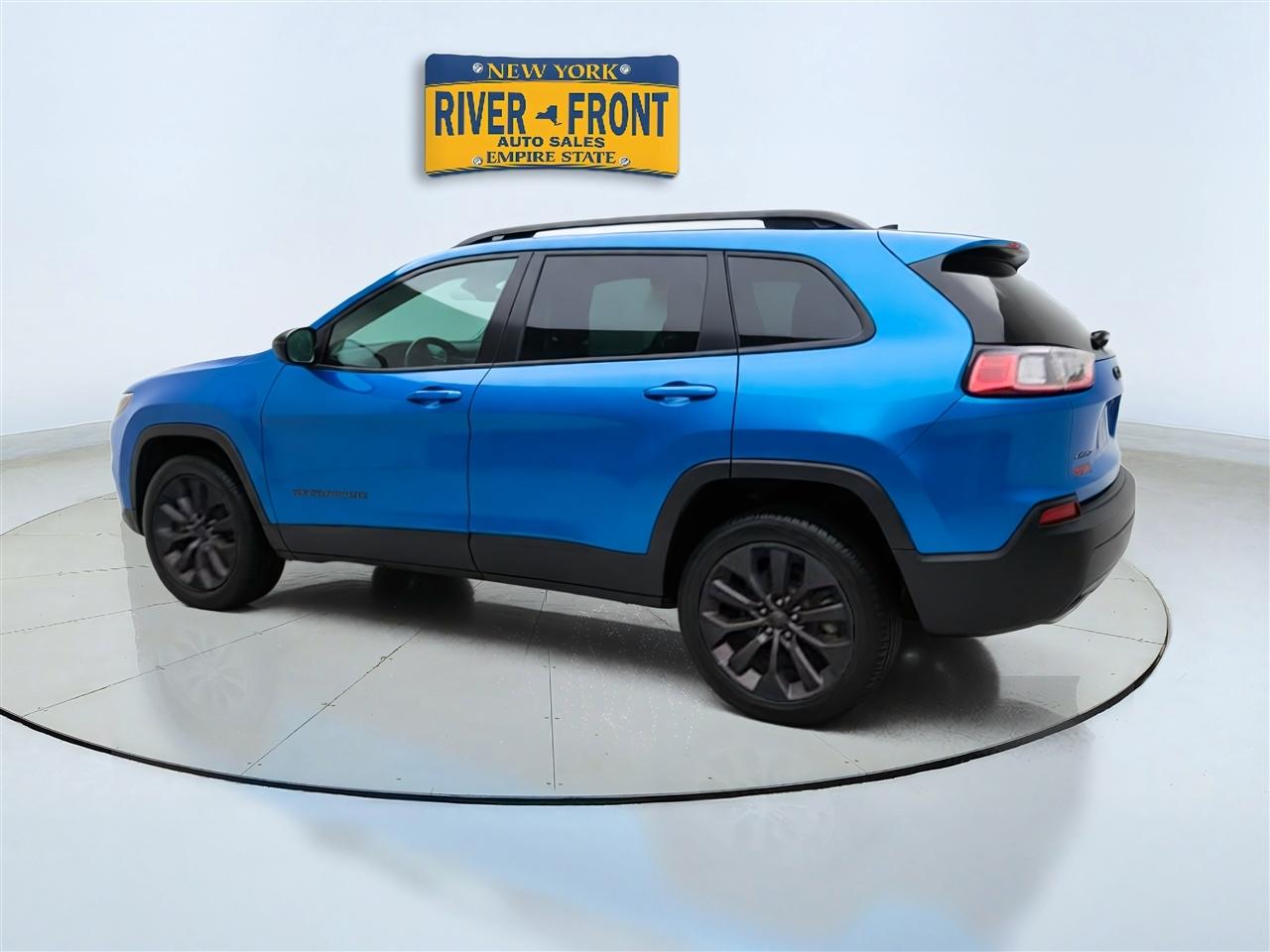 Jeep Cherokee photo 5