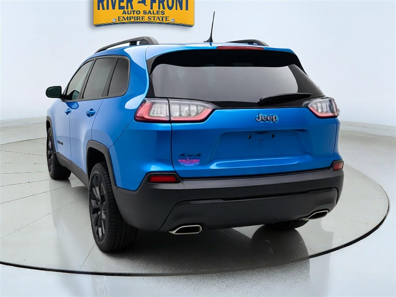 Jeep Cherokee photo 6