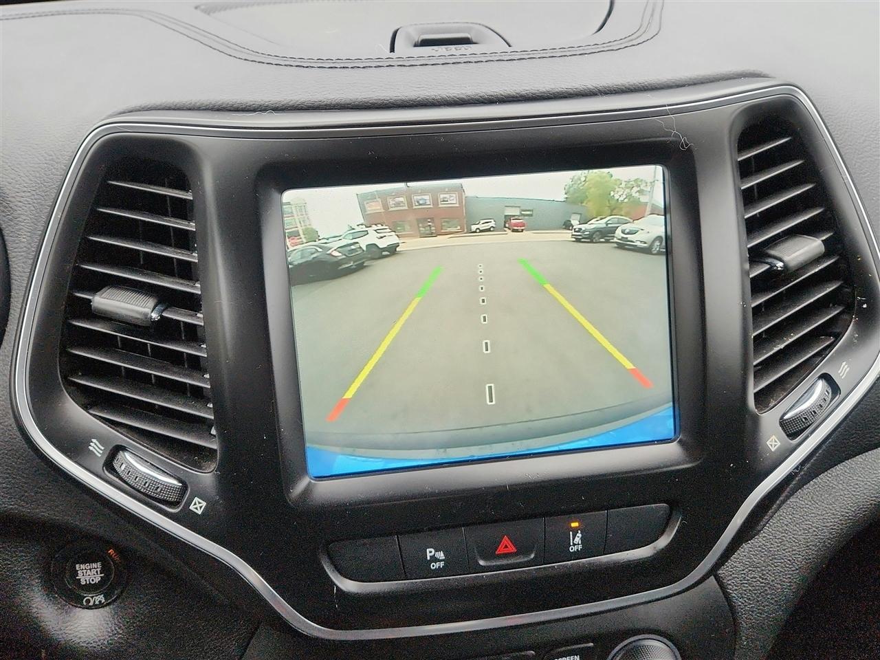 Jeep Cherokee photo 19