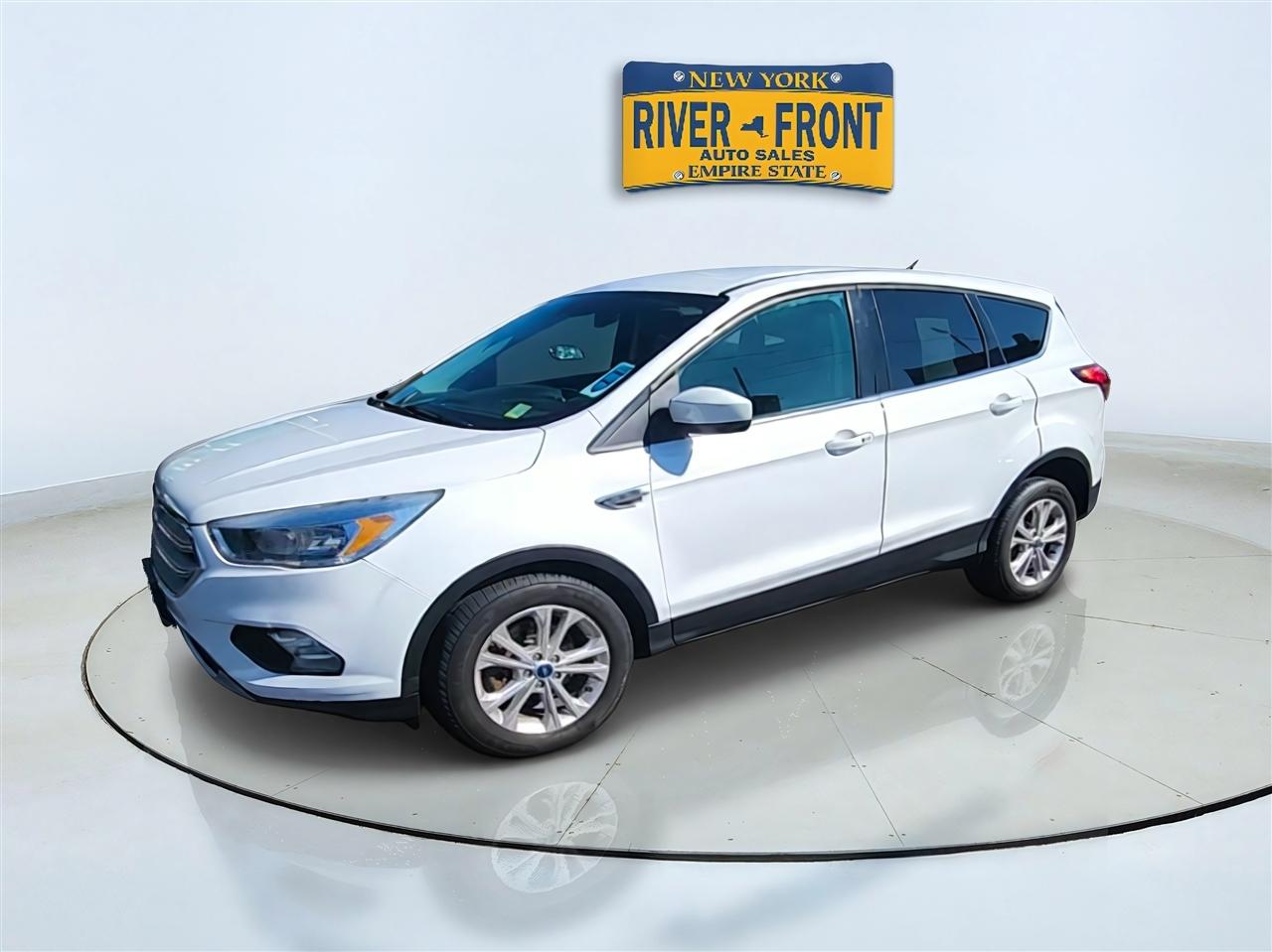 Ford Escape photo 4