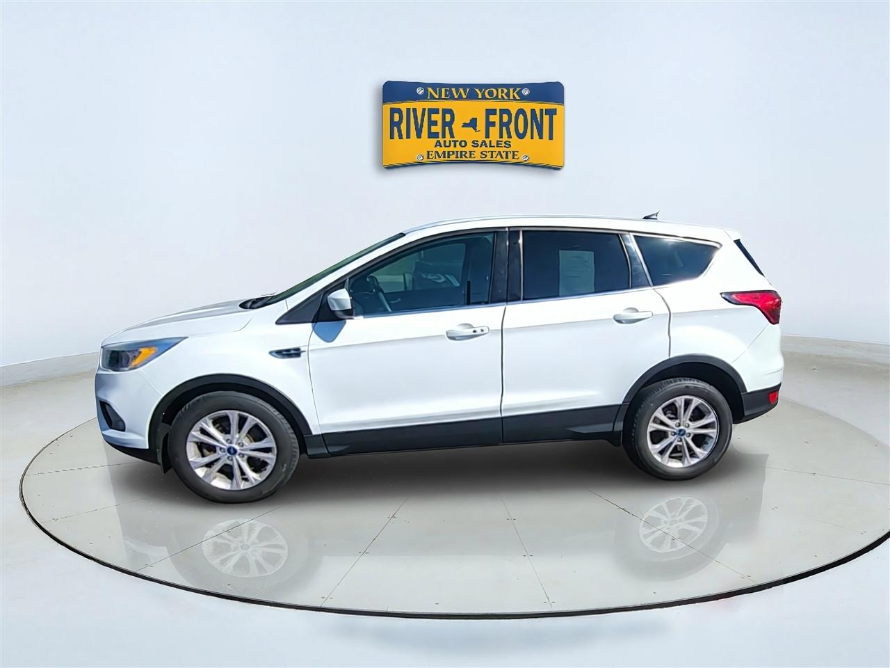 Ford Escape photo 5
