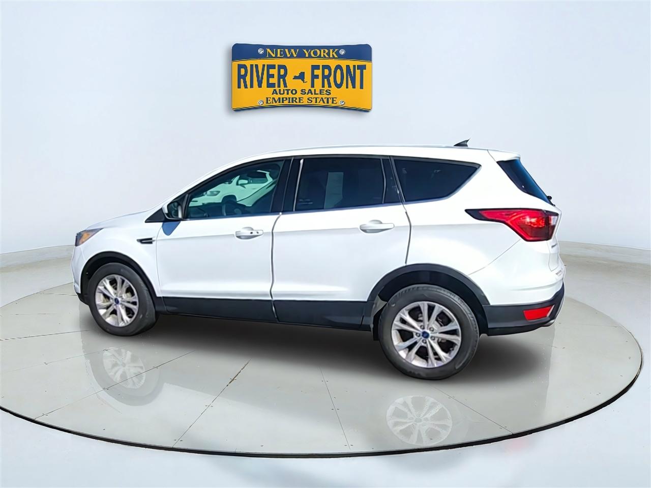 Ford Escape photo 6