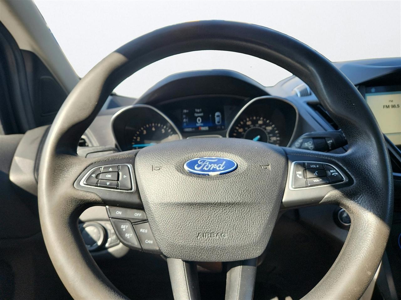 Ford Escape photo 16