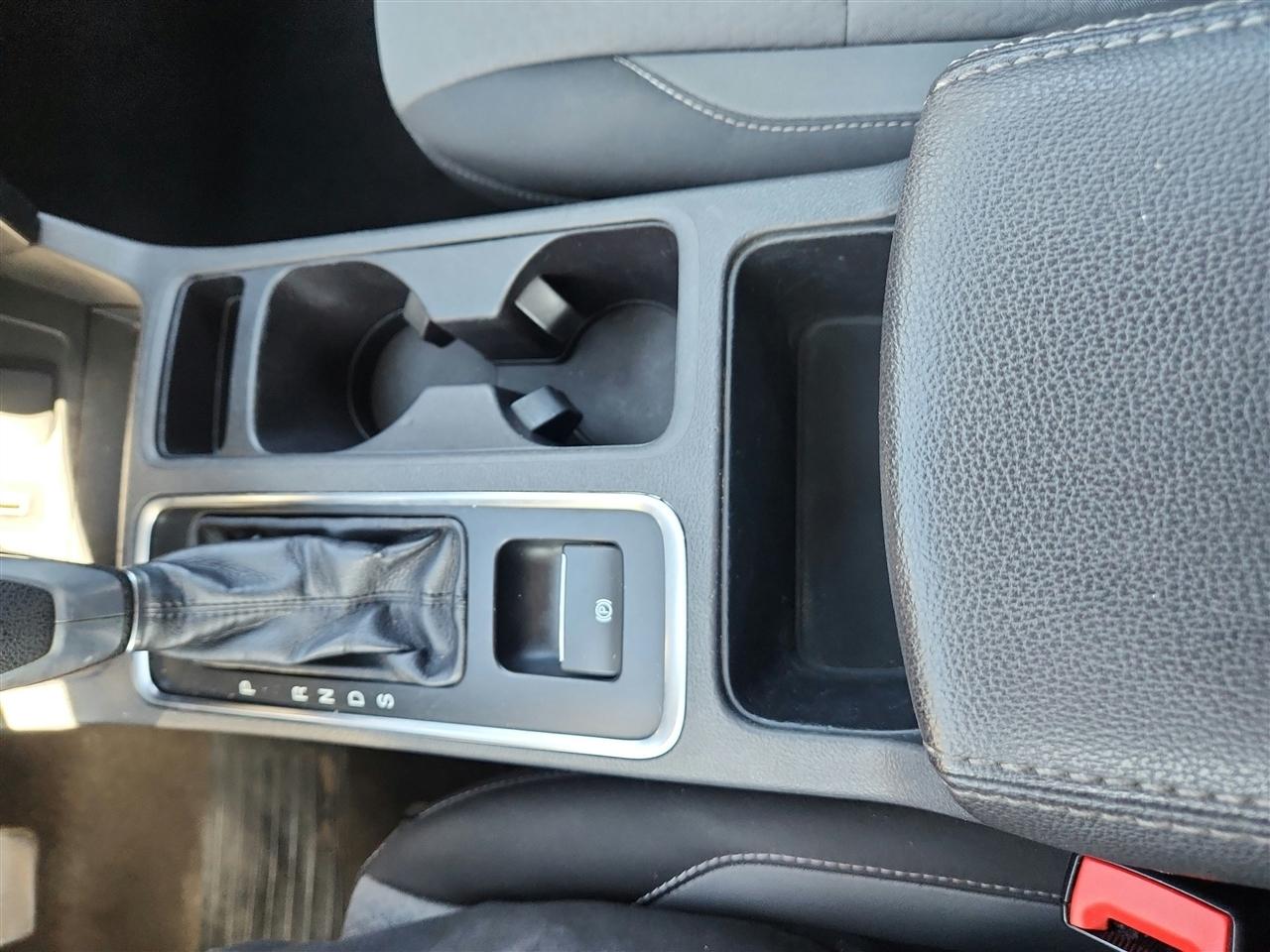 Ford Escape photo 17