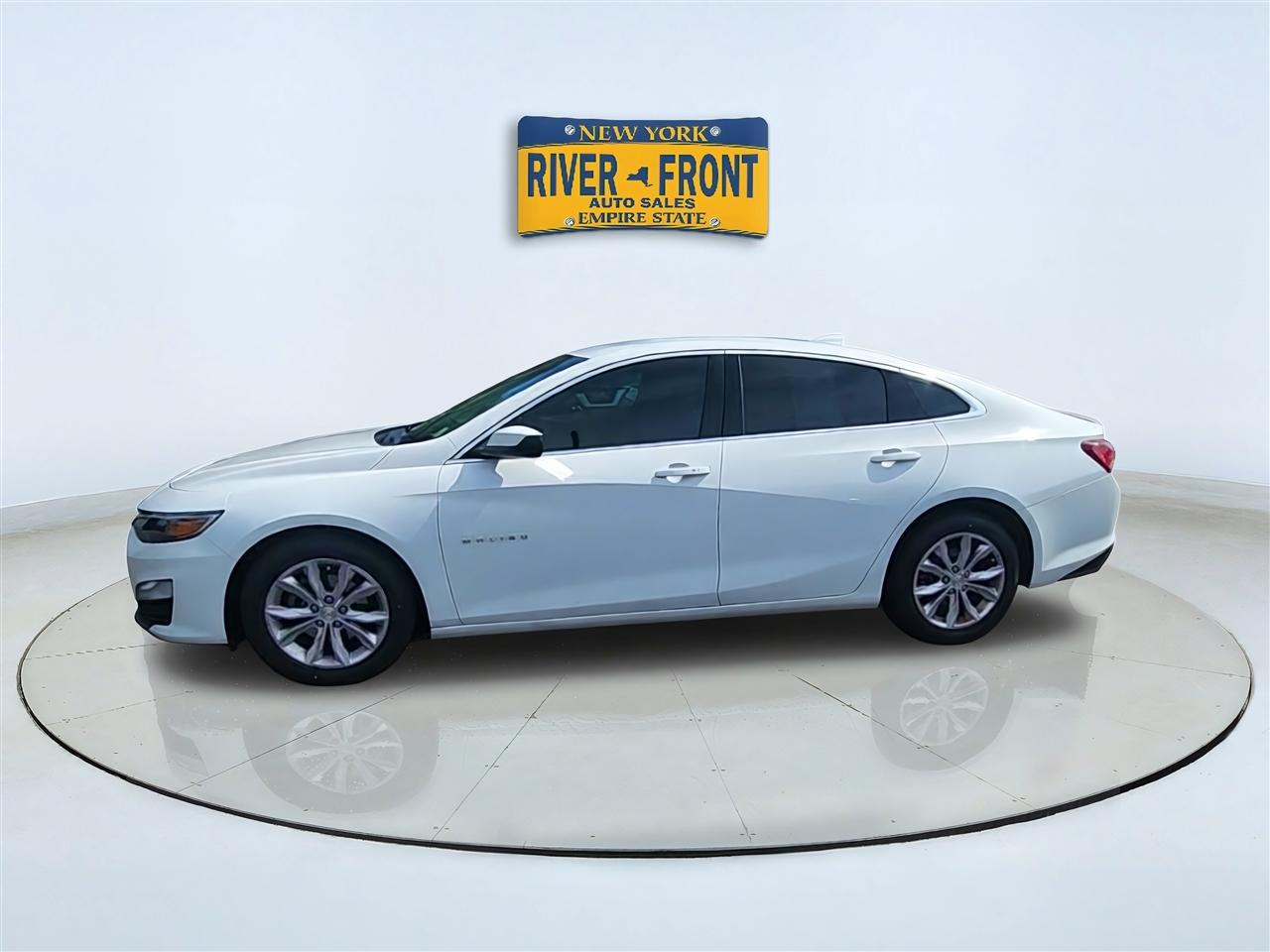 Chevrolet Malibu photo 4