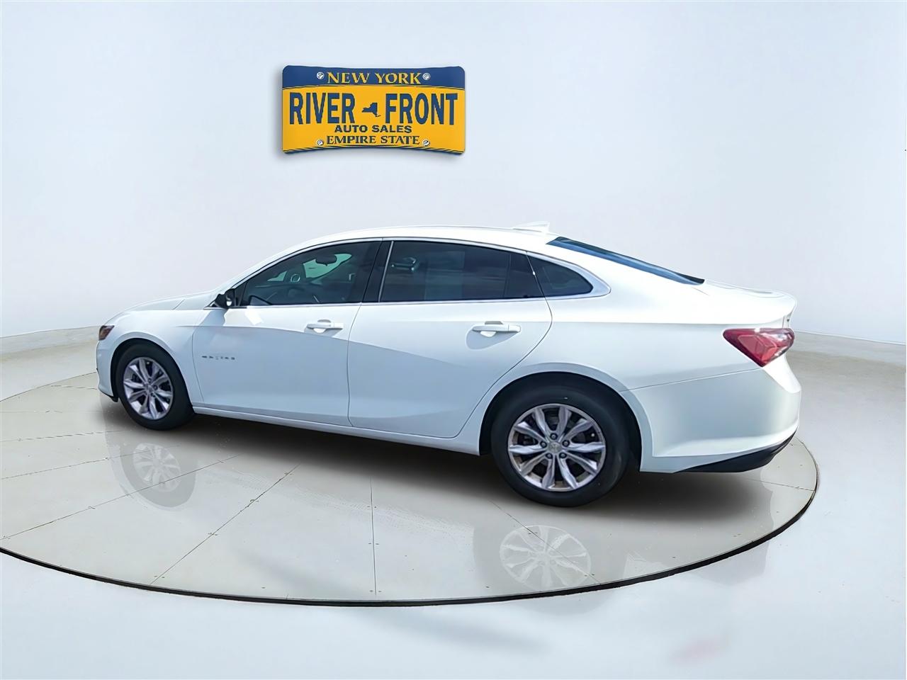 Chevrolet Malibu photo 5