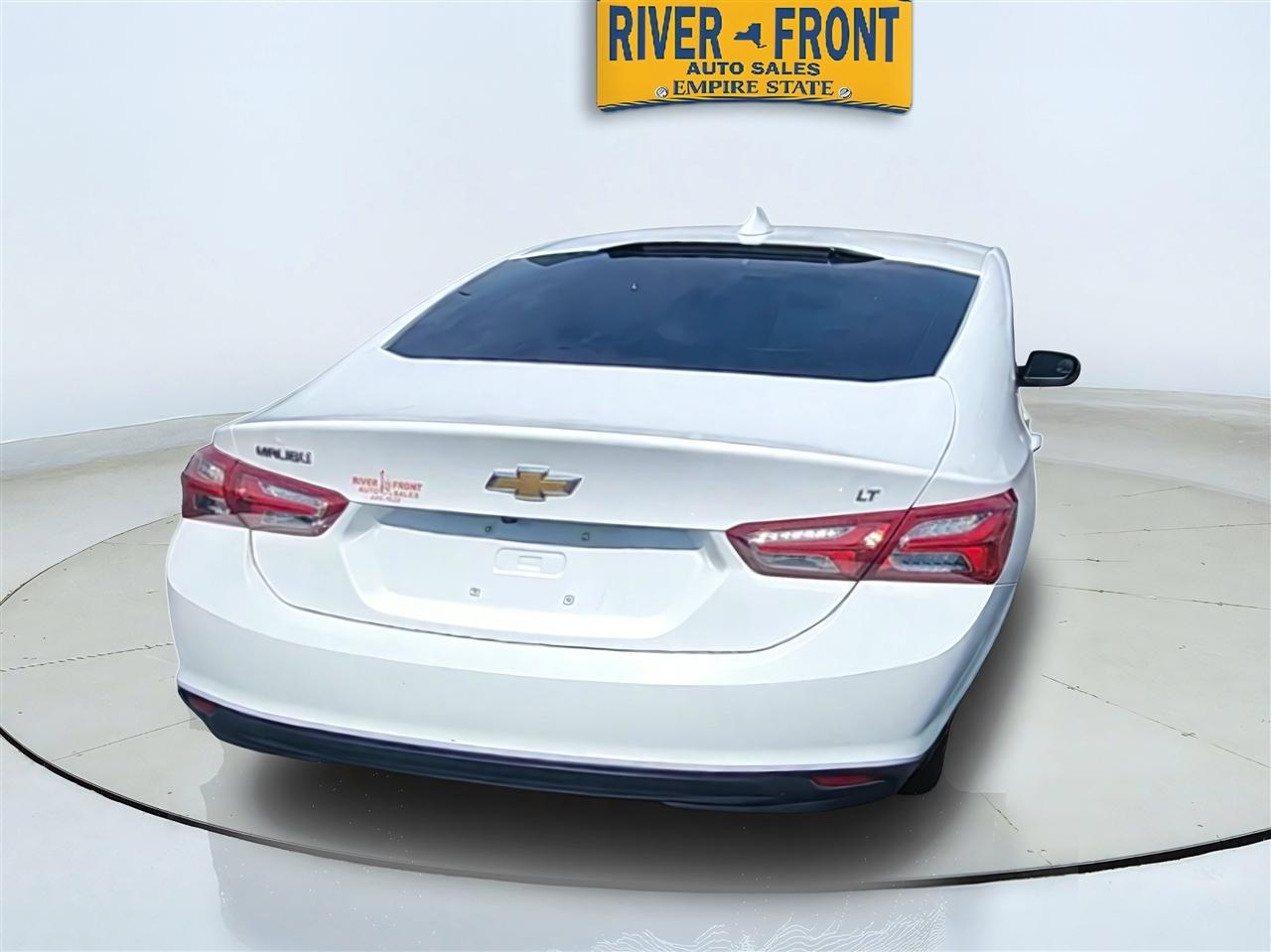 Chevrolet Malibu photo 7