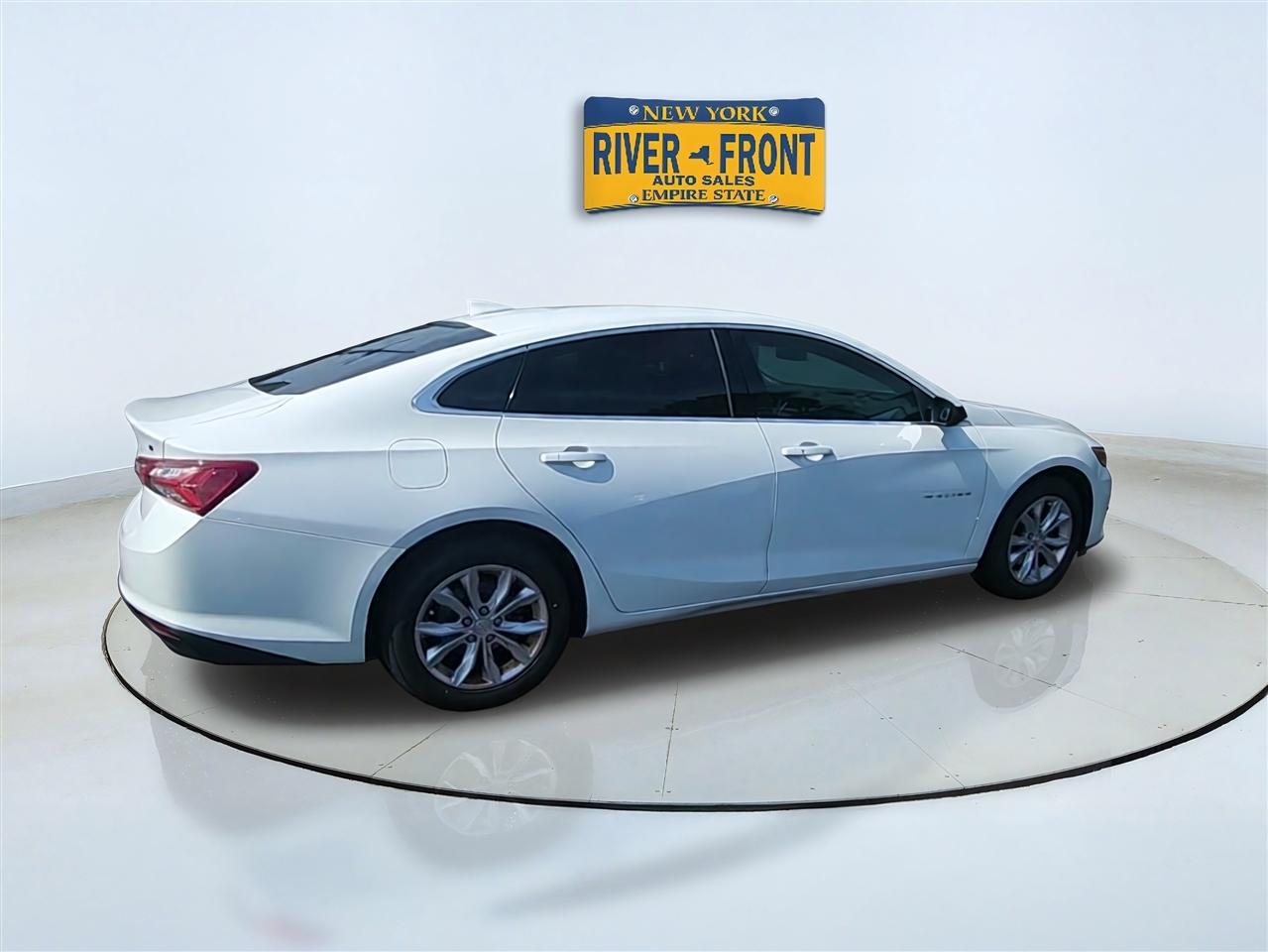 Chevrolet Malibu photo 8