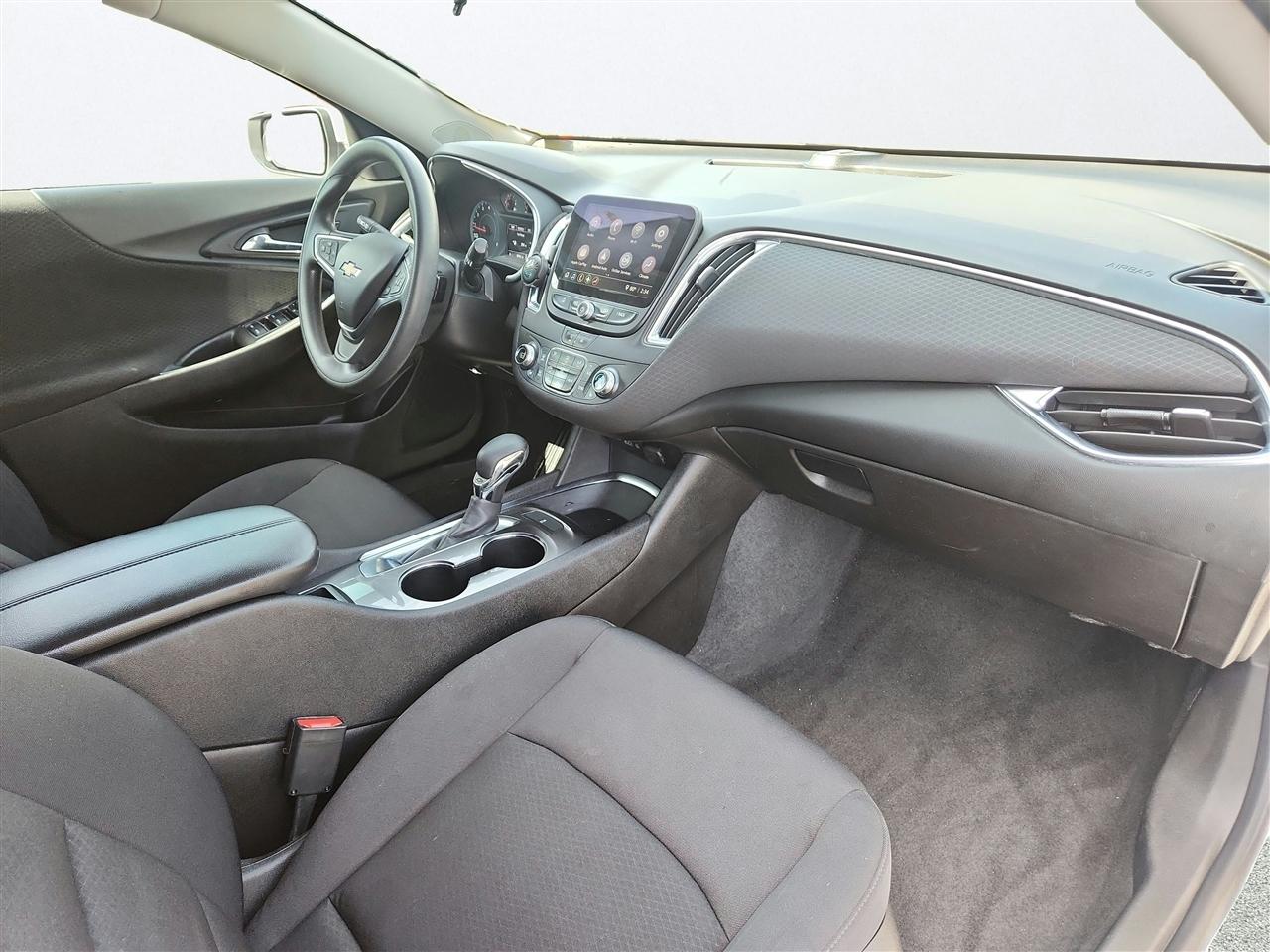 Chevrolet Malibu photo 20