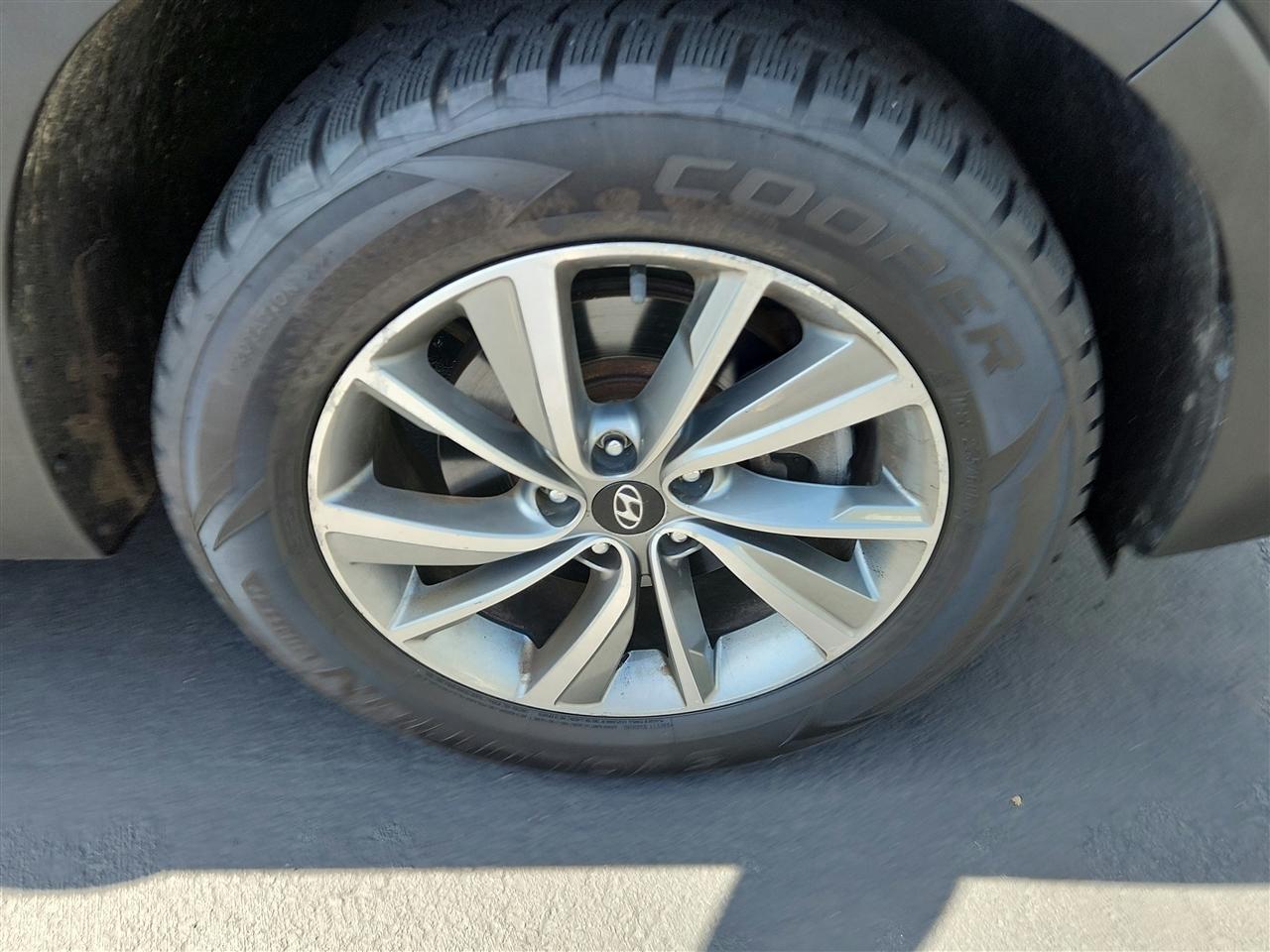 Hyundai Santa Fe photo 9