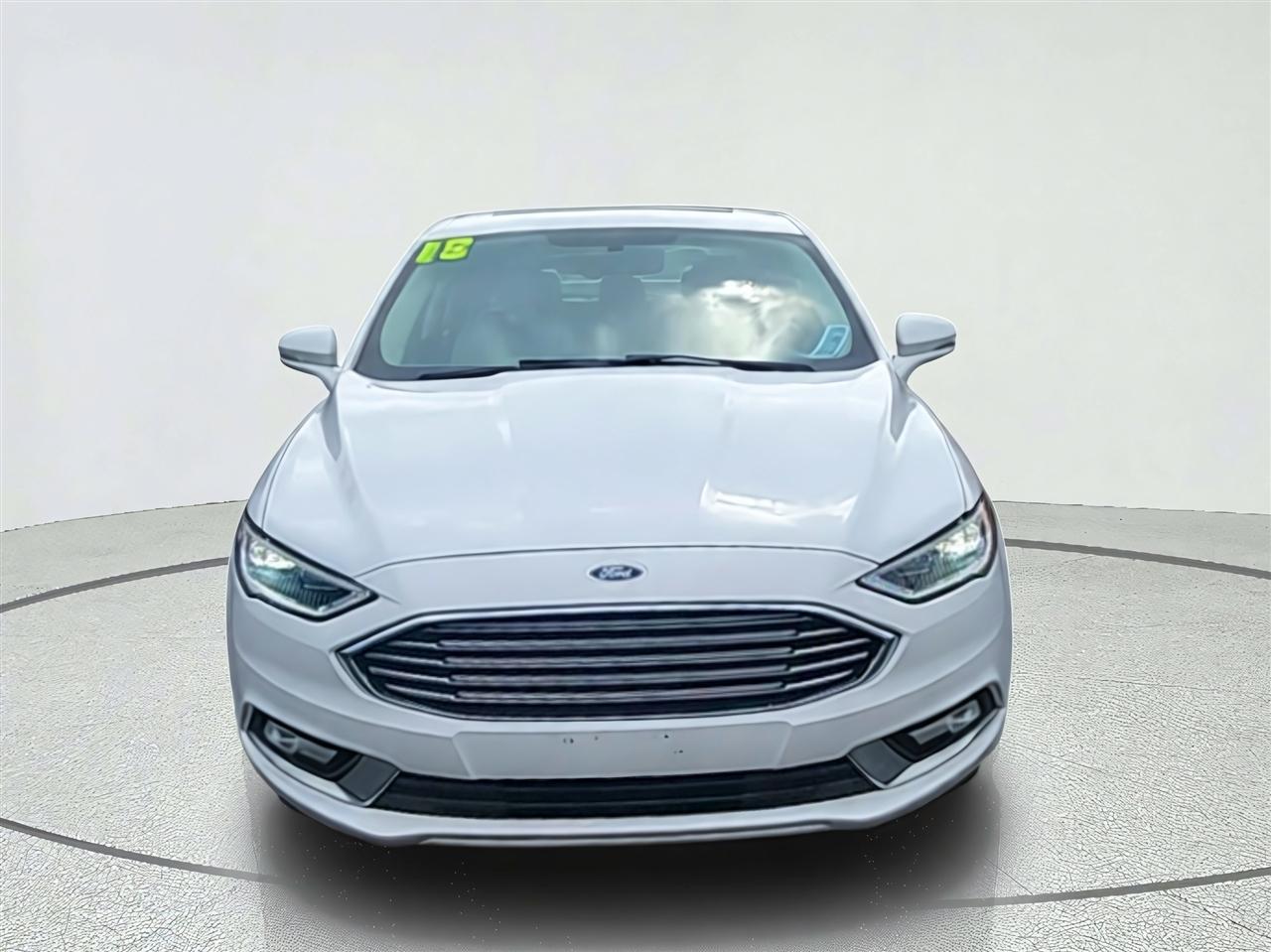 Ford Fusion photo 3