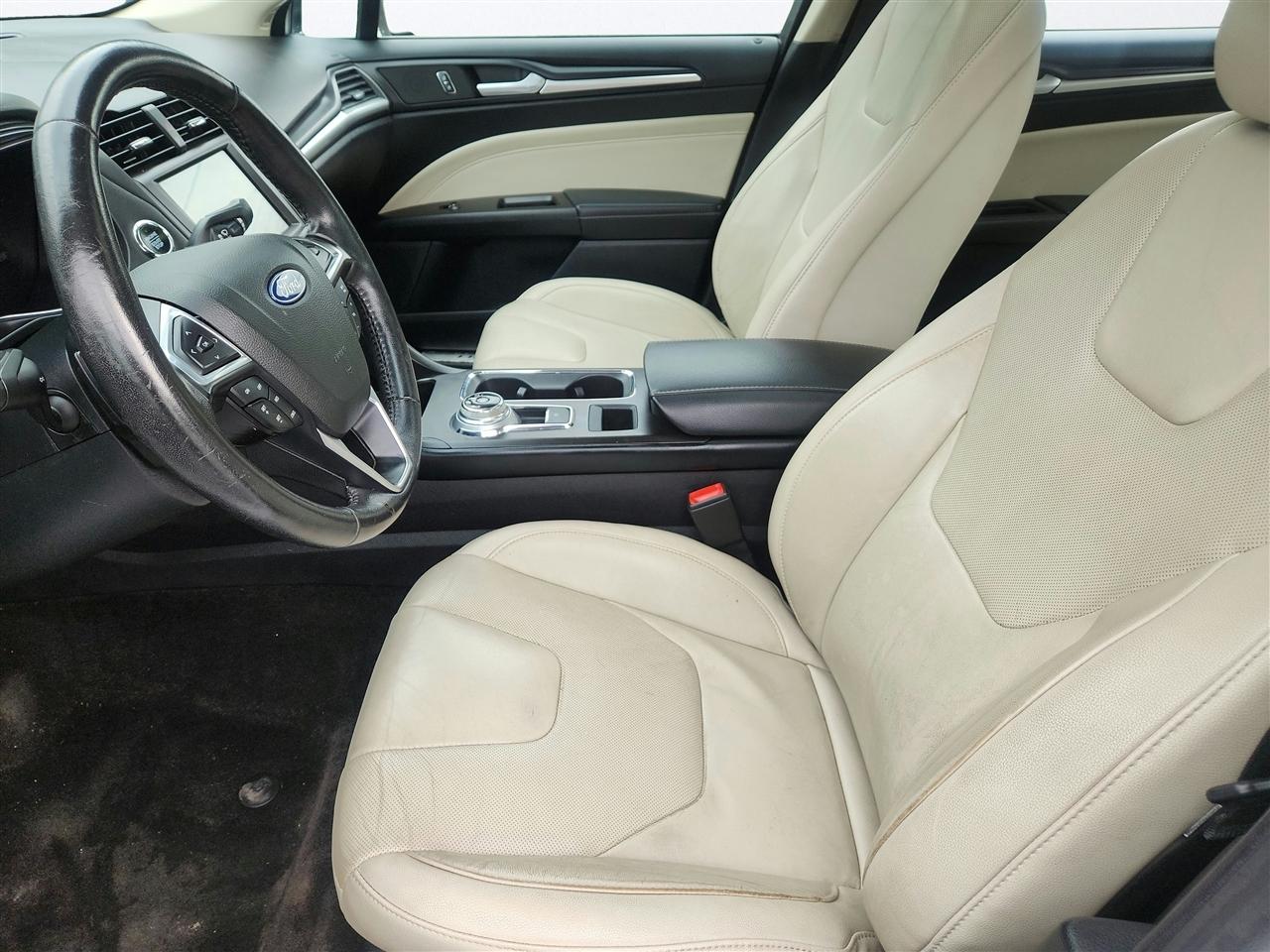 Ford Fusion photo 15