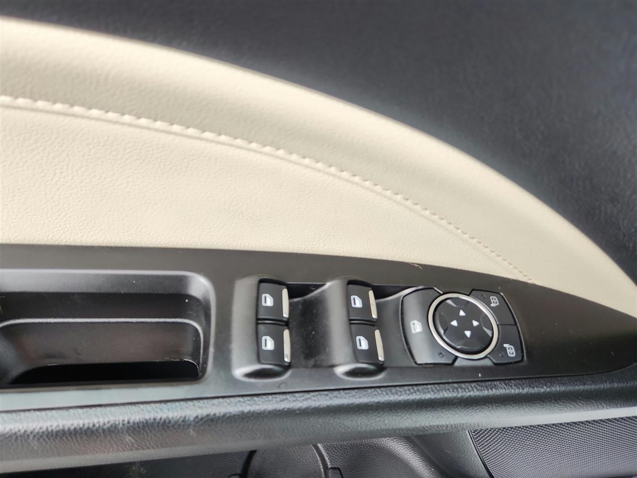 Ford Fusion photo 21