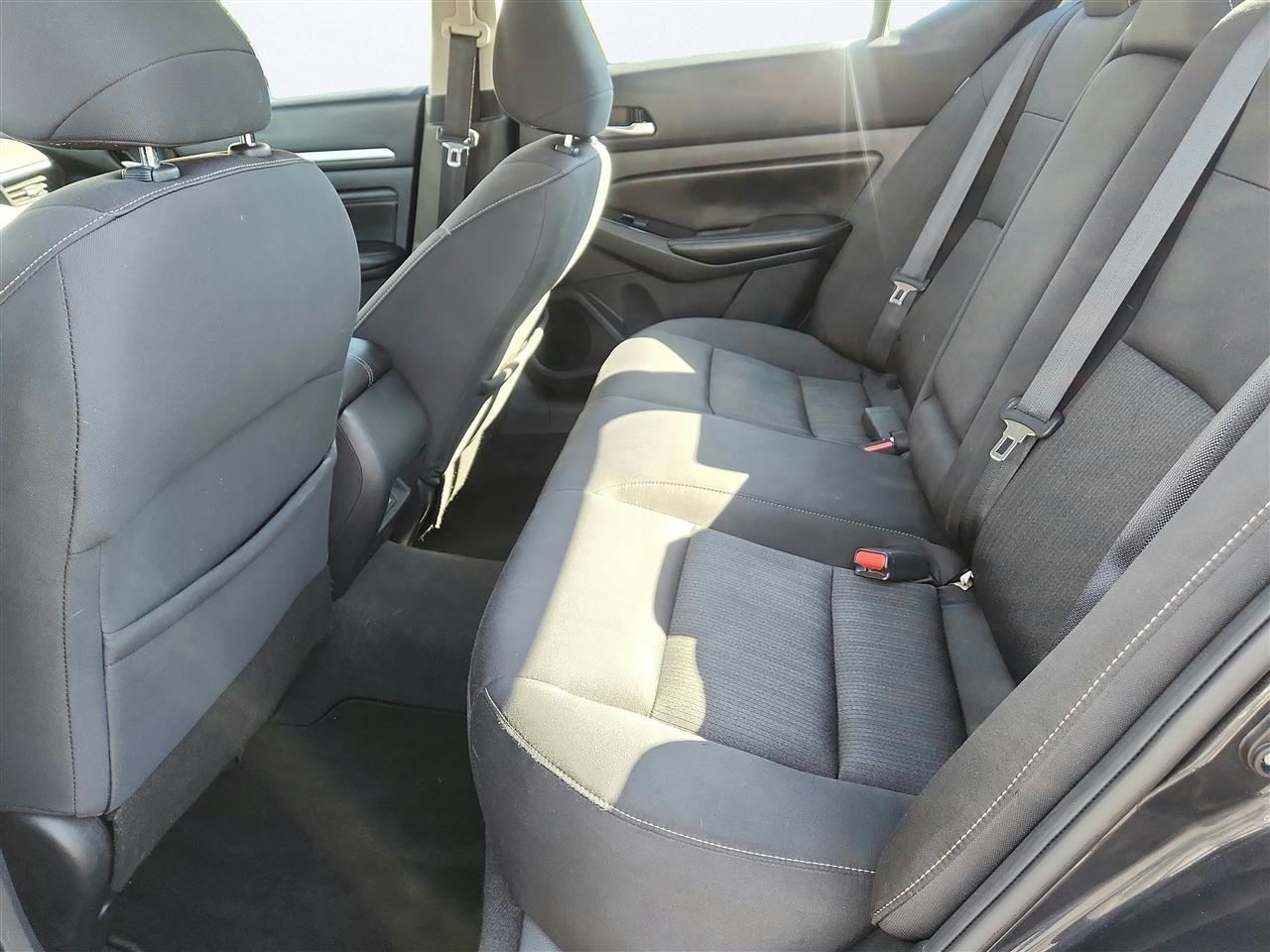 Nissan Altima photo 17