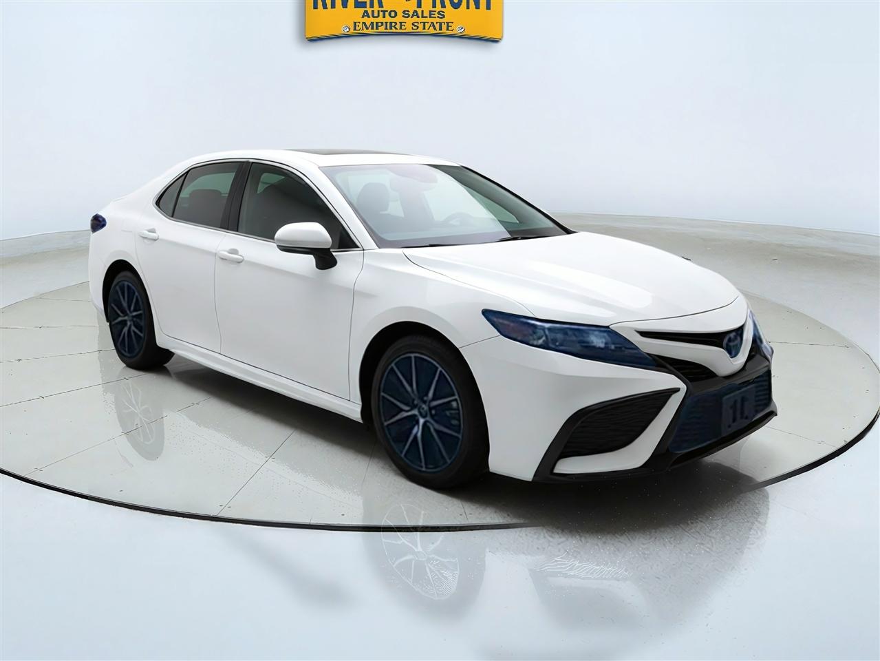2023 Toyota Camry SE AWD