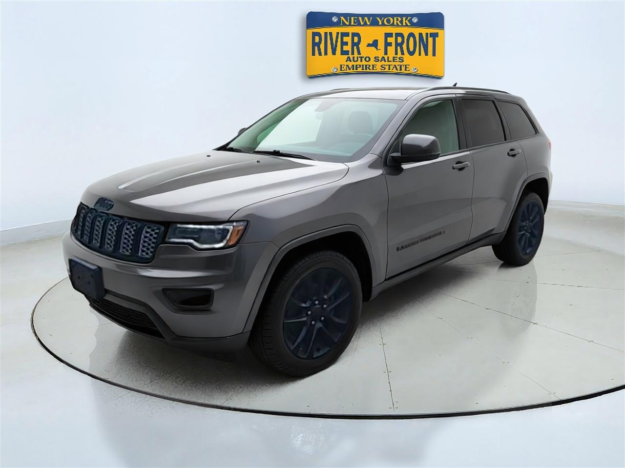 Jeep Grand Cherokee photo 4