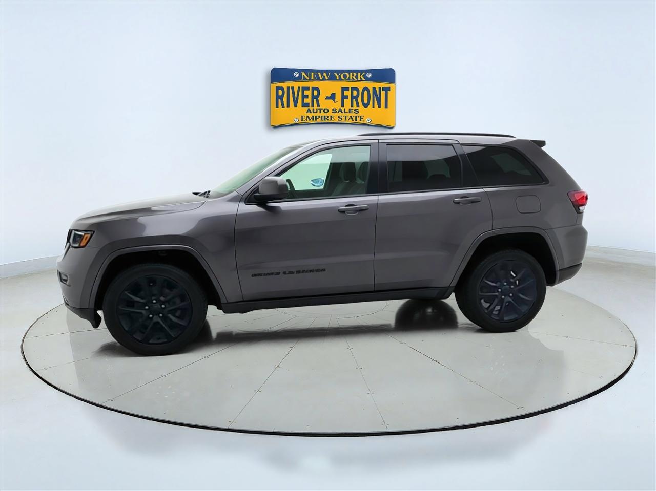 Jeep Grand Cherokee photo 5