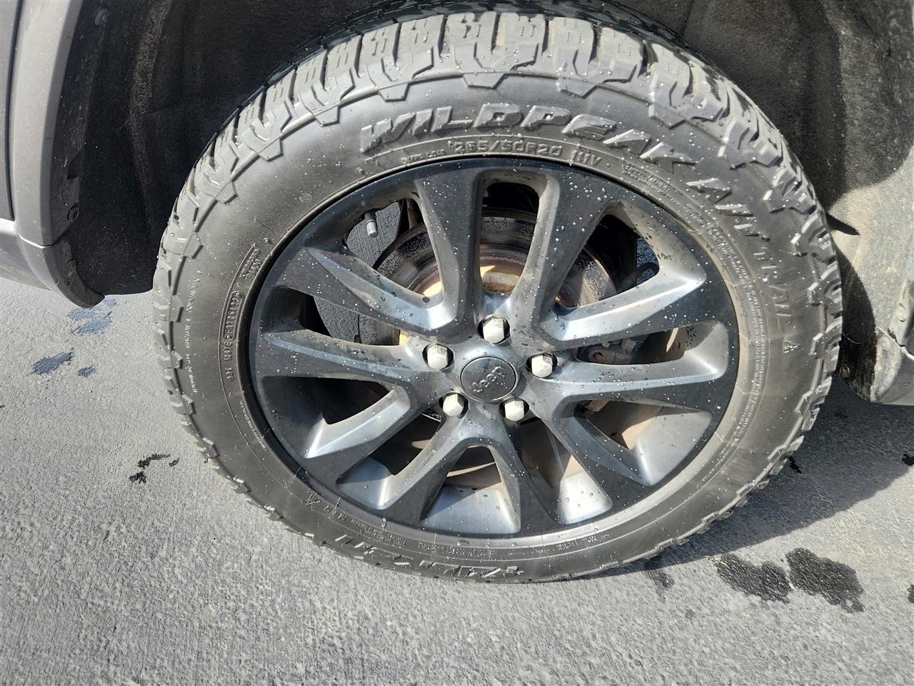 Jeep Grand Cherokee photo 10