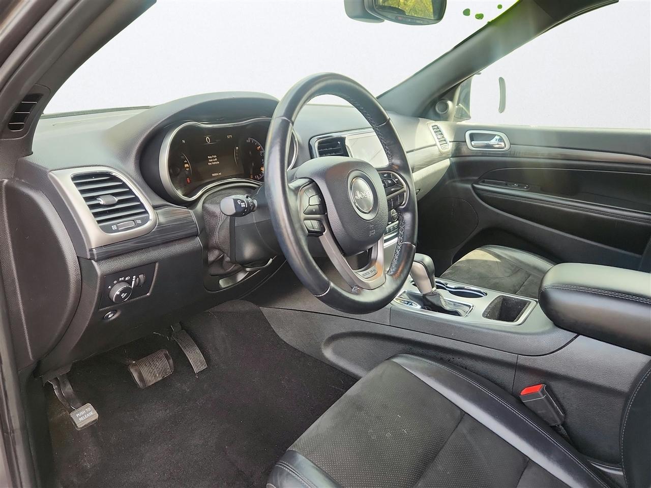 Jeep Grand Cherokee photo 14